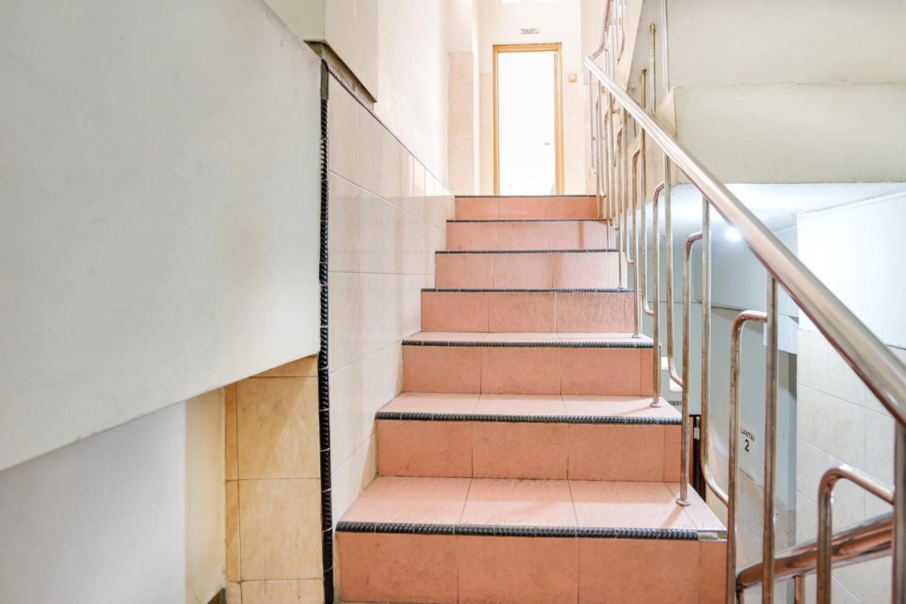 Lobby or reception in OYO Life 91511 Ampel Residence Syariah