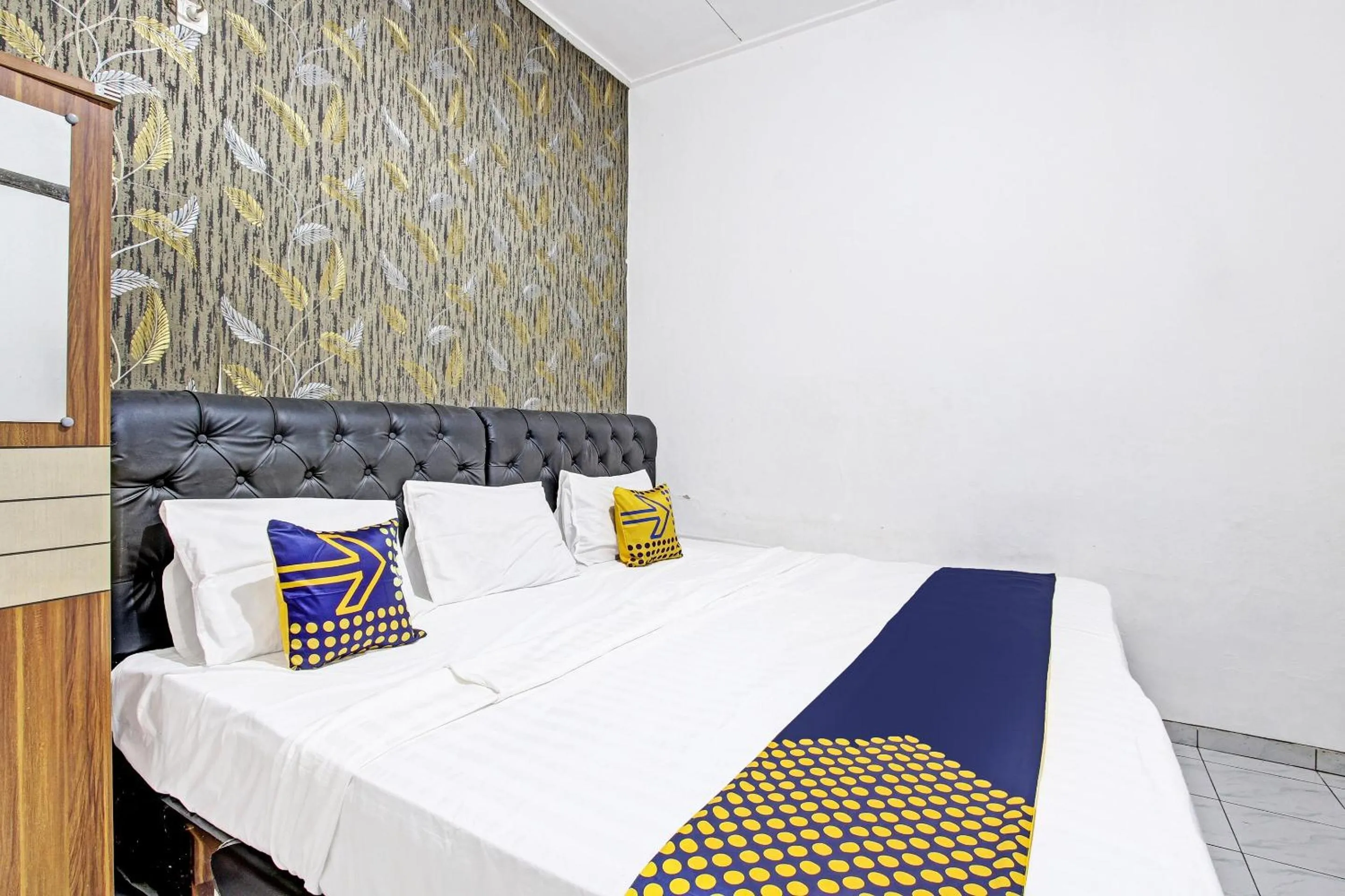 Bedroom, Bed in SPOT ON 91521 Mayong Guesthouse