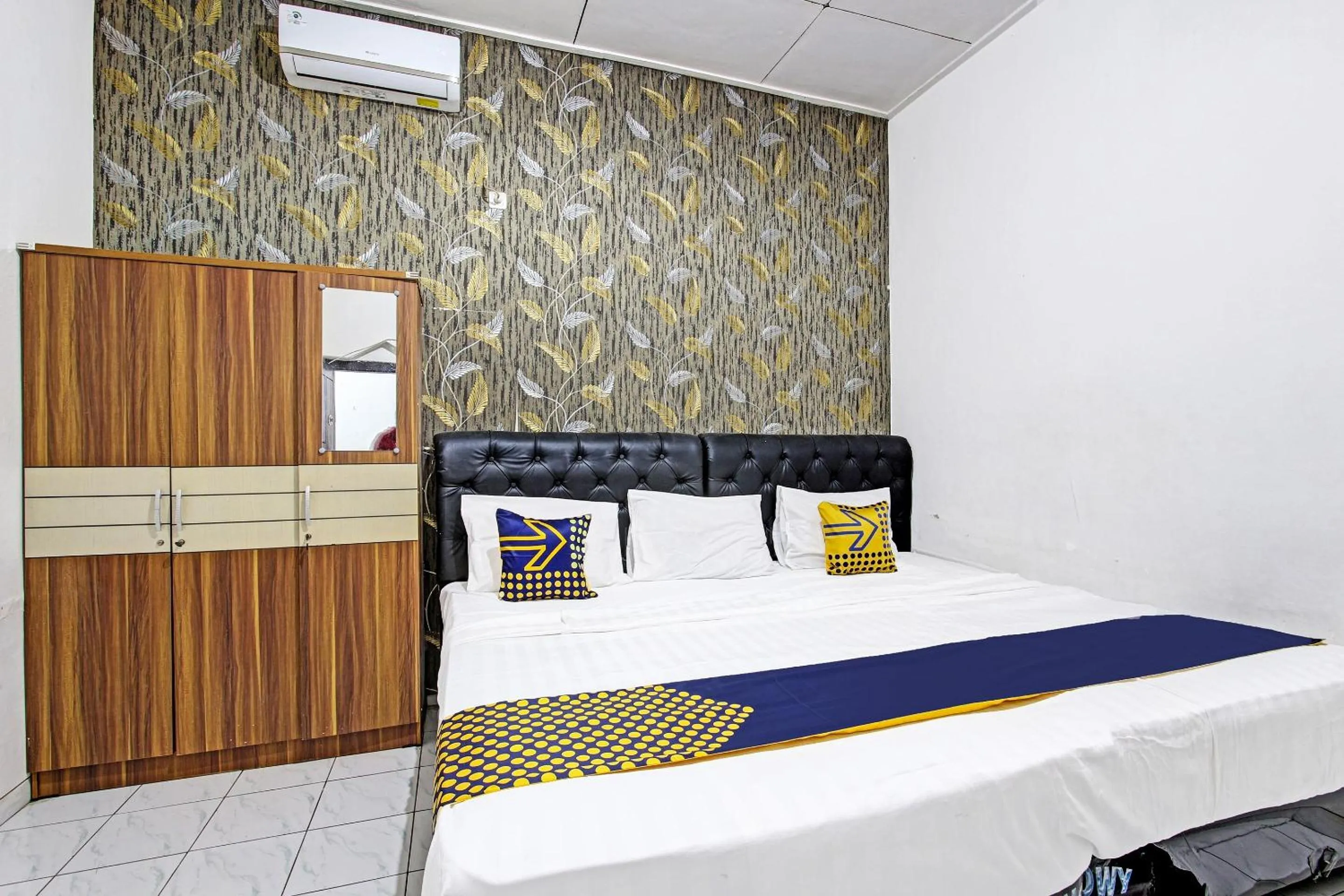 Bedroom, Bed in SPOT ON 91521 Mayong Guesthouse