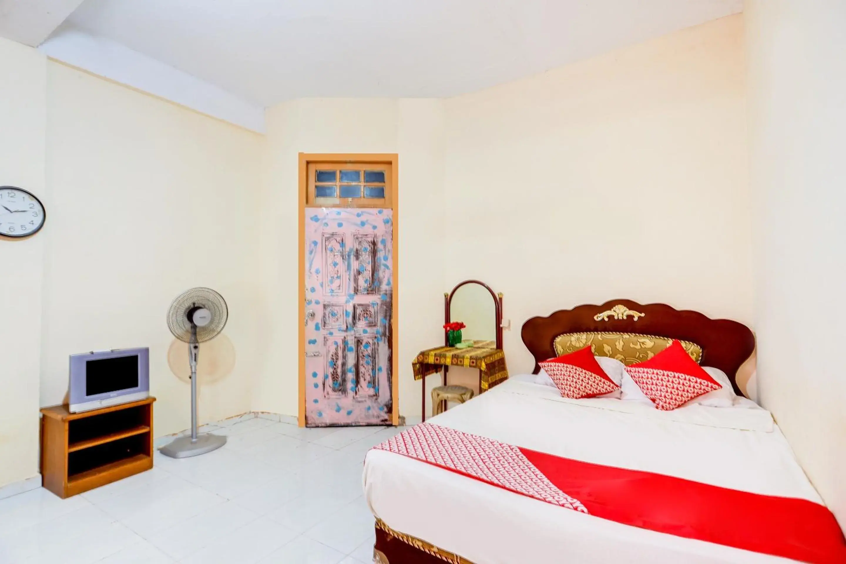 Budget Double Room in Hotel O Siantan Anambas Syariah NearHarbour Bay Ferry Budget Double Room in Hotel O Siantan Anambas Syariah NearHarbour Bay Ferry