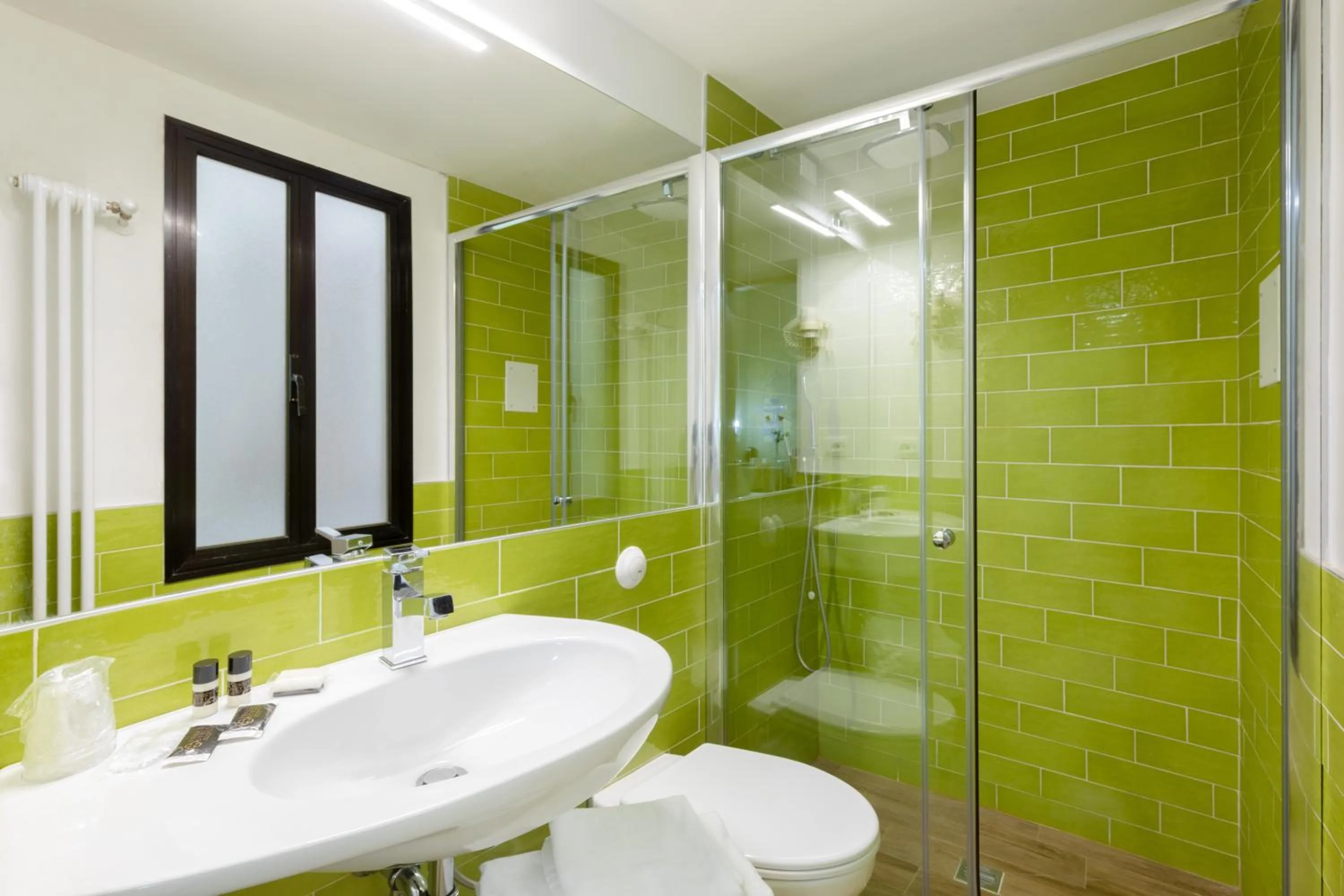 Shower in Hotel San Giorgio