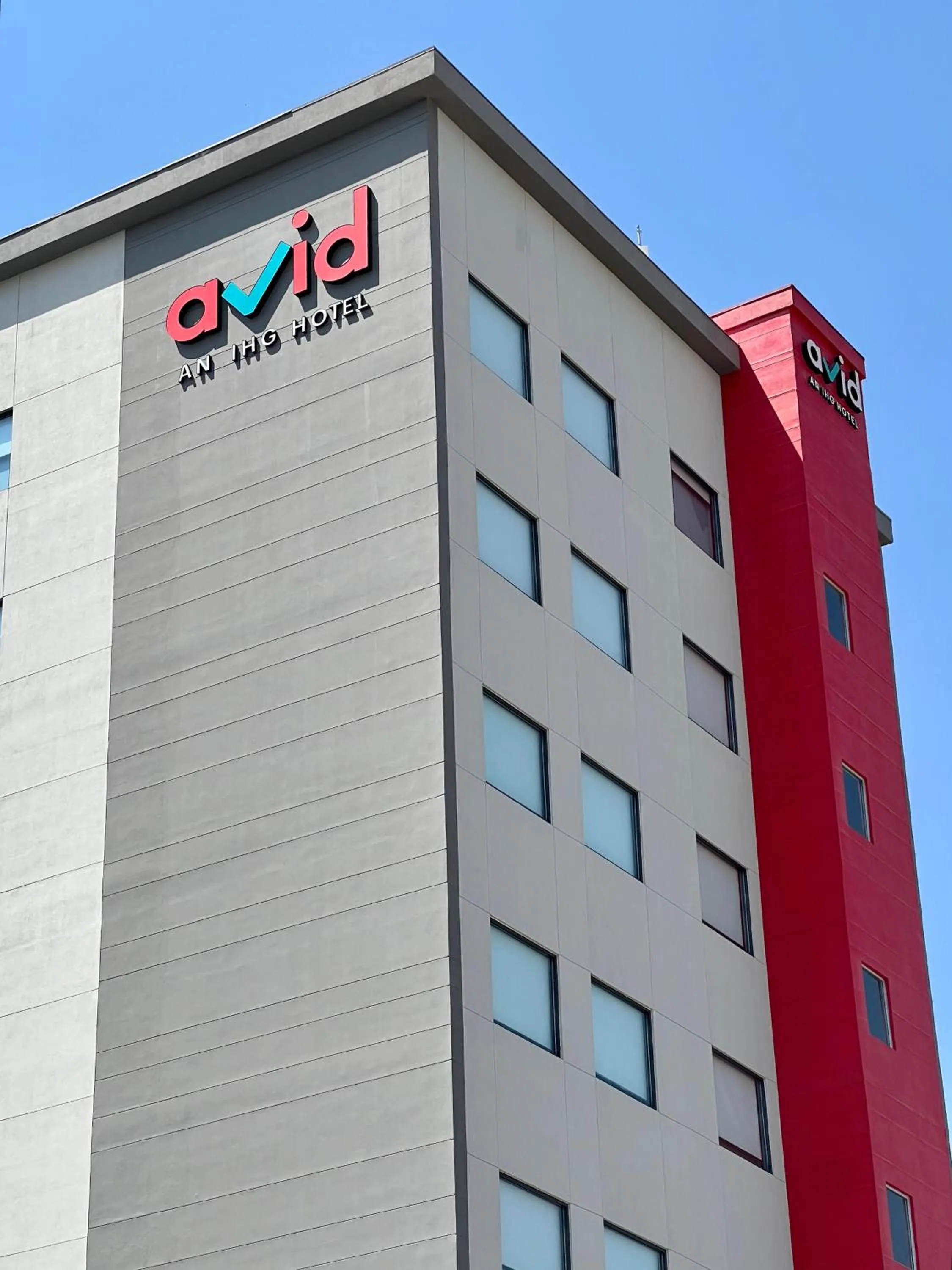 Facade/entrance in avid hotels - Guadalajara Av Vallarta Pte by IHG