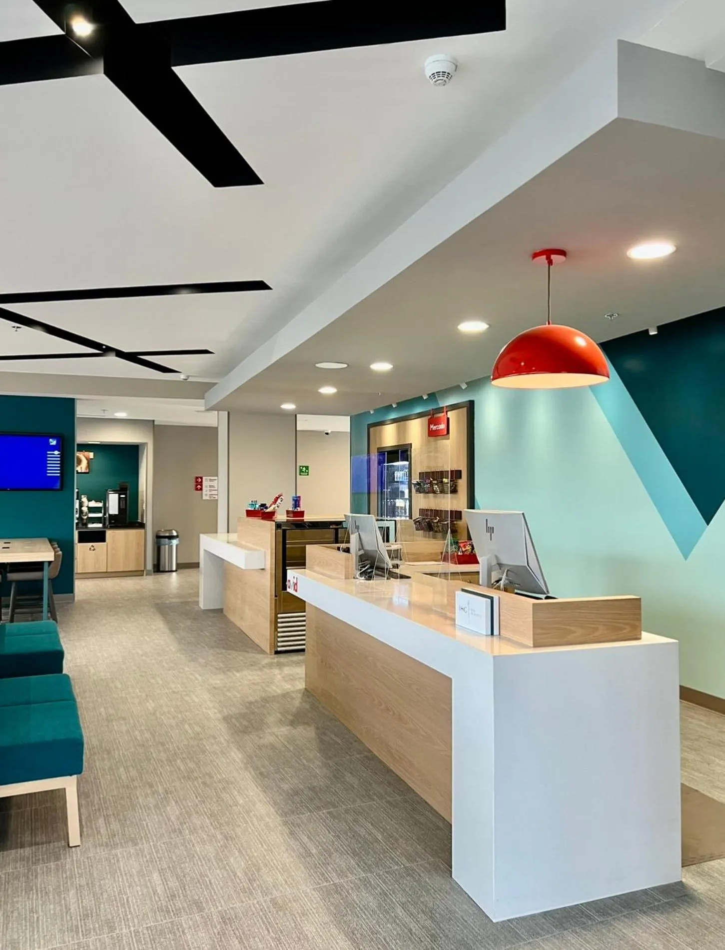 Lobby or reception in avid hotels - Guadalajara Av Vallarta Pte by IHG