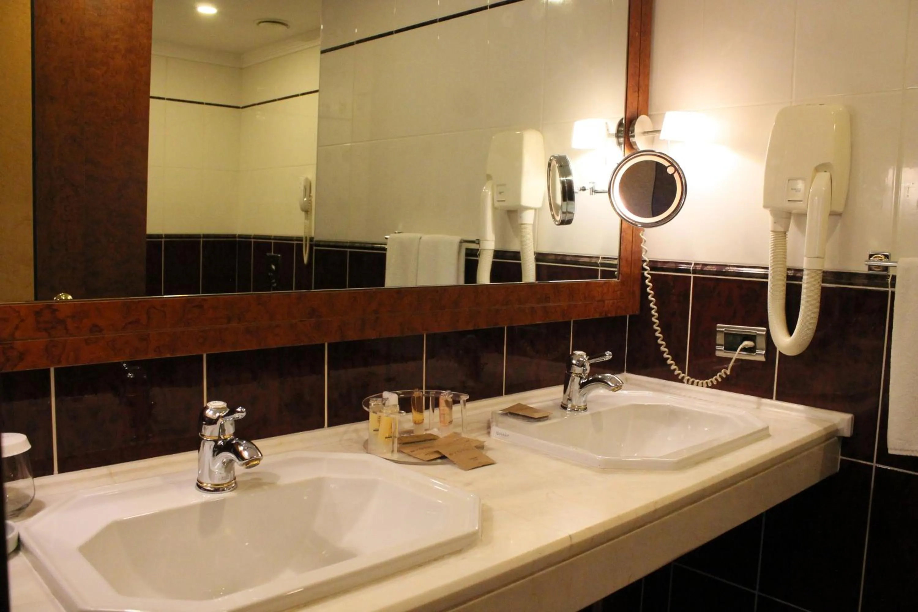 Photo of the whole room in Byotell Istanbul