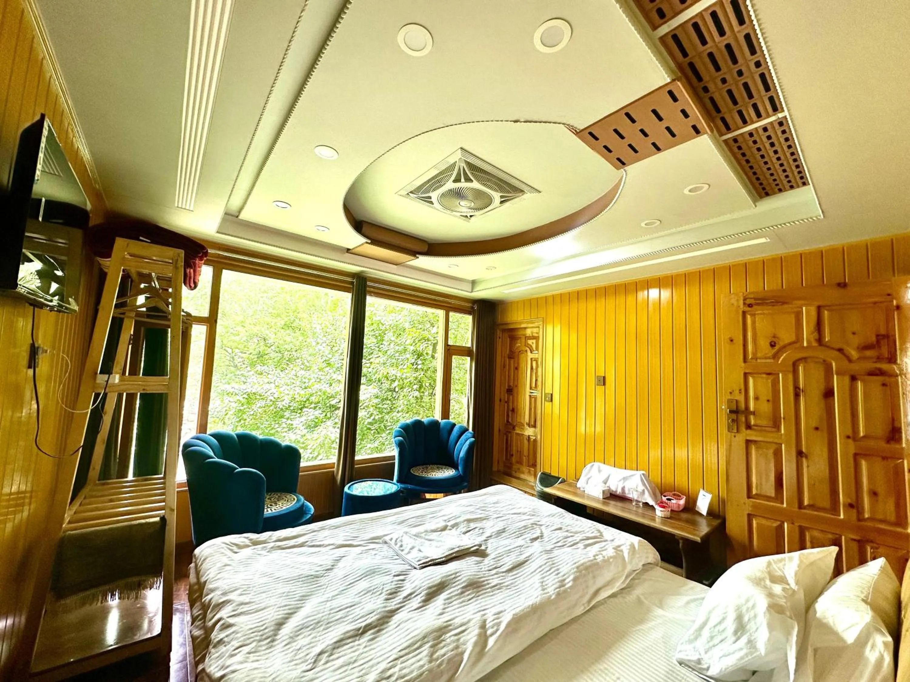 Bed in North Palace Khaplu