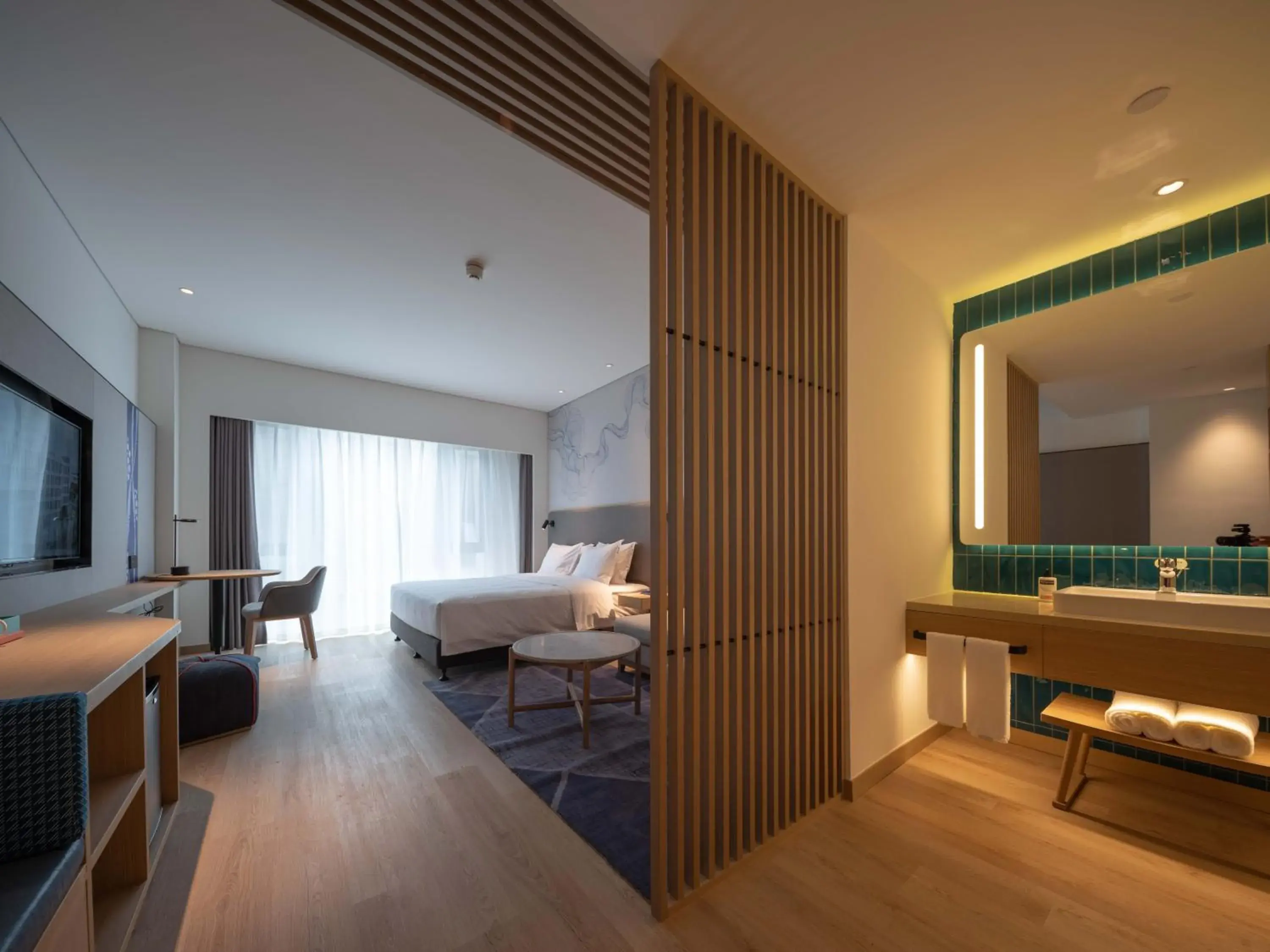 View (from property/room), Bed in Holiday Inn Express Tengchong Hot-Spring by IHG View (from property/room), Bed in Holiday Inn Express Tengchong Hot-Spring by IHG