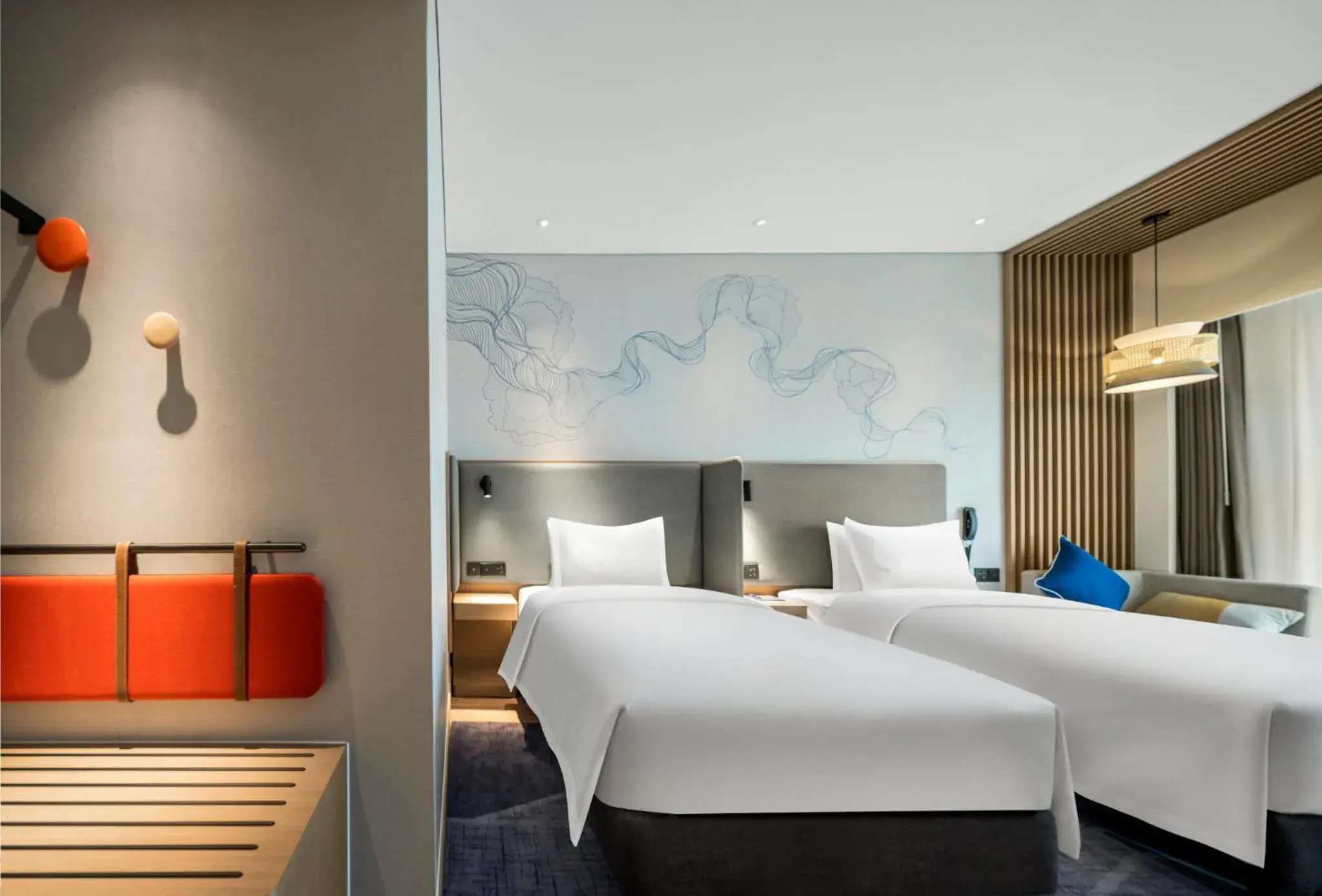 Bed in Holiday Inn Express Tengchong Hot-Spring by IHG Bed in Holiday Inn Express Tengchong Hot-Spring by IHG