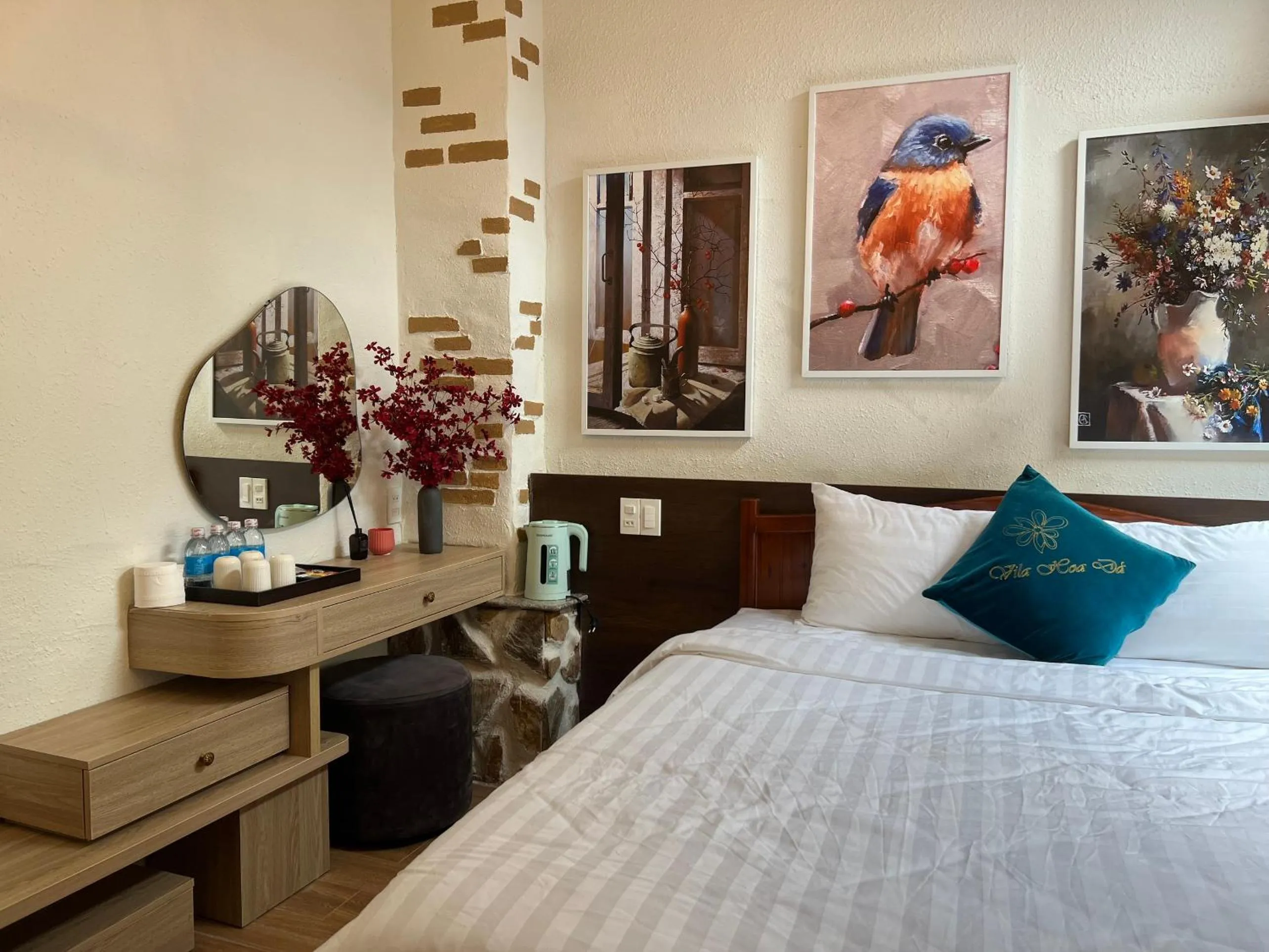 Decorative detail, Bed in Villa Hoa Da