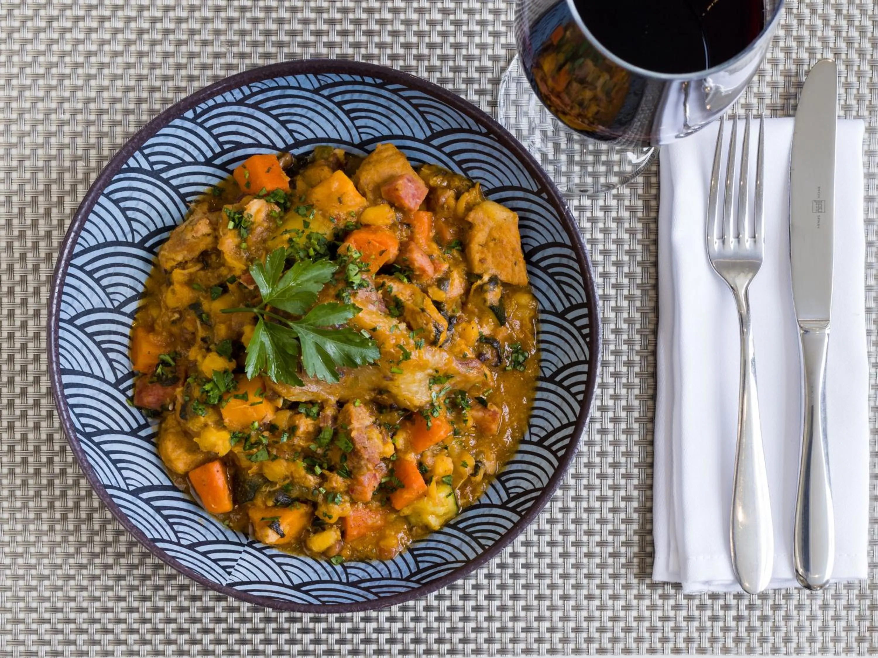 Restaurant/places to eat in Oasis Tarrafal Alfandega Suites