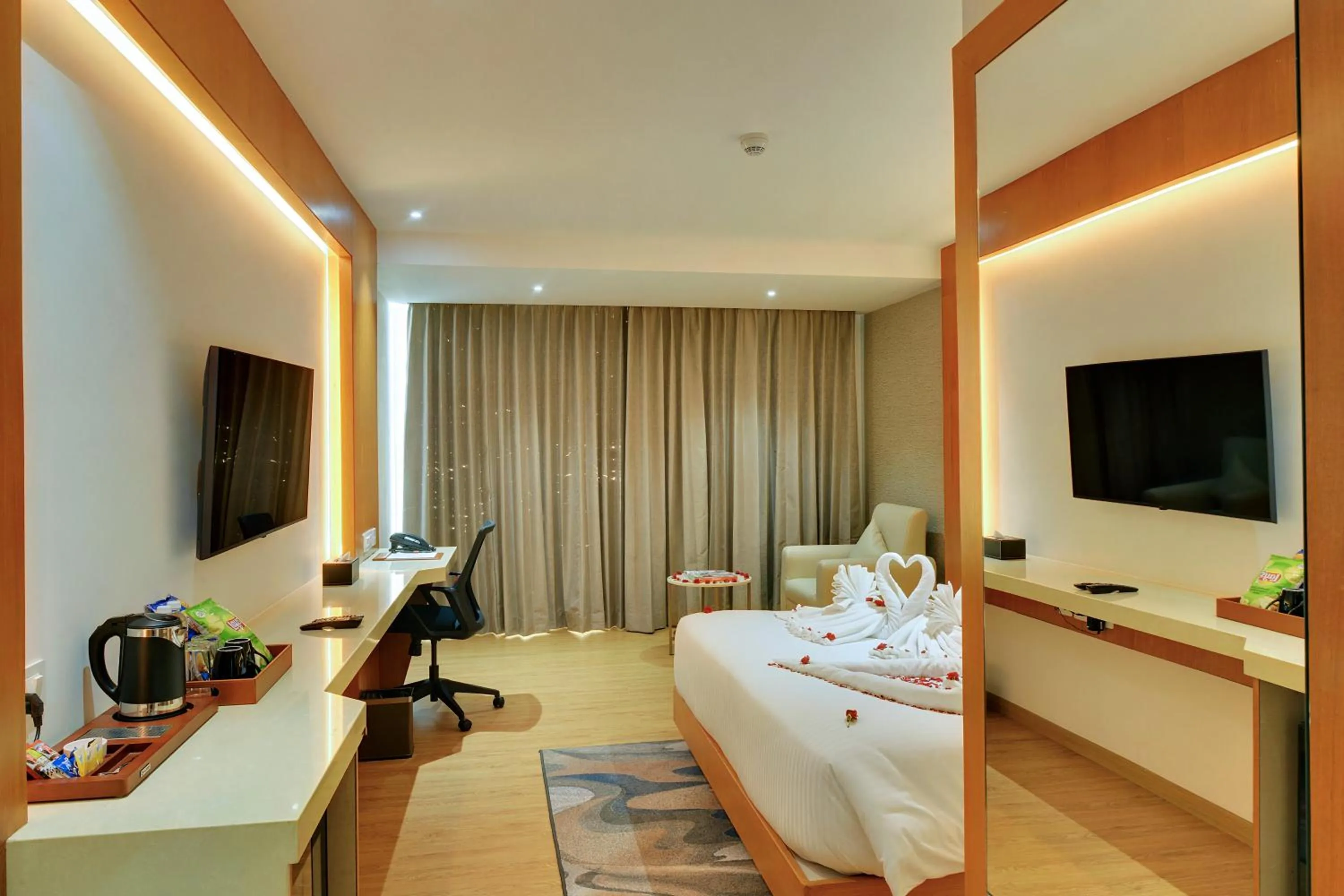 Bed in Clarion Hotel Bangalore