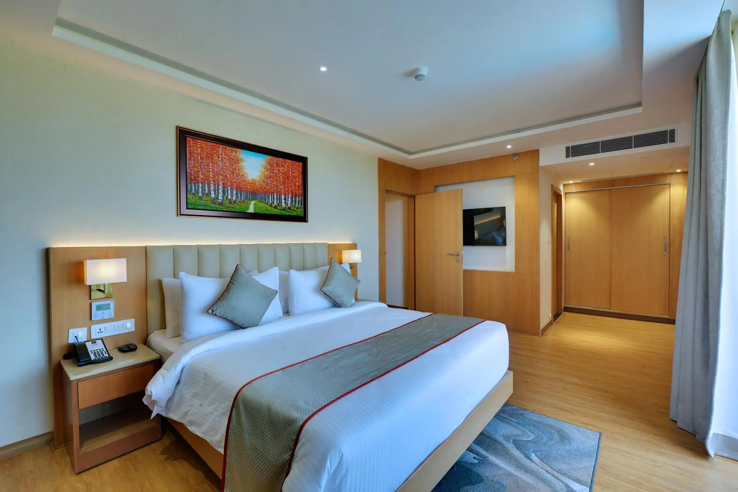 Bedroom, Bed in Clarion Hotel Bangalore Bedroom, Bed in Clarion Hotel Bangalore