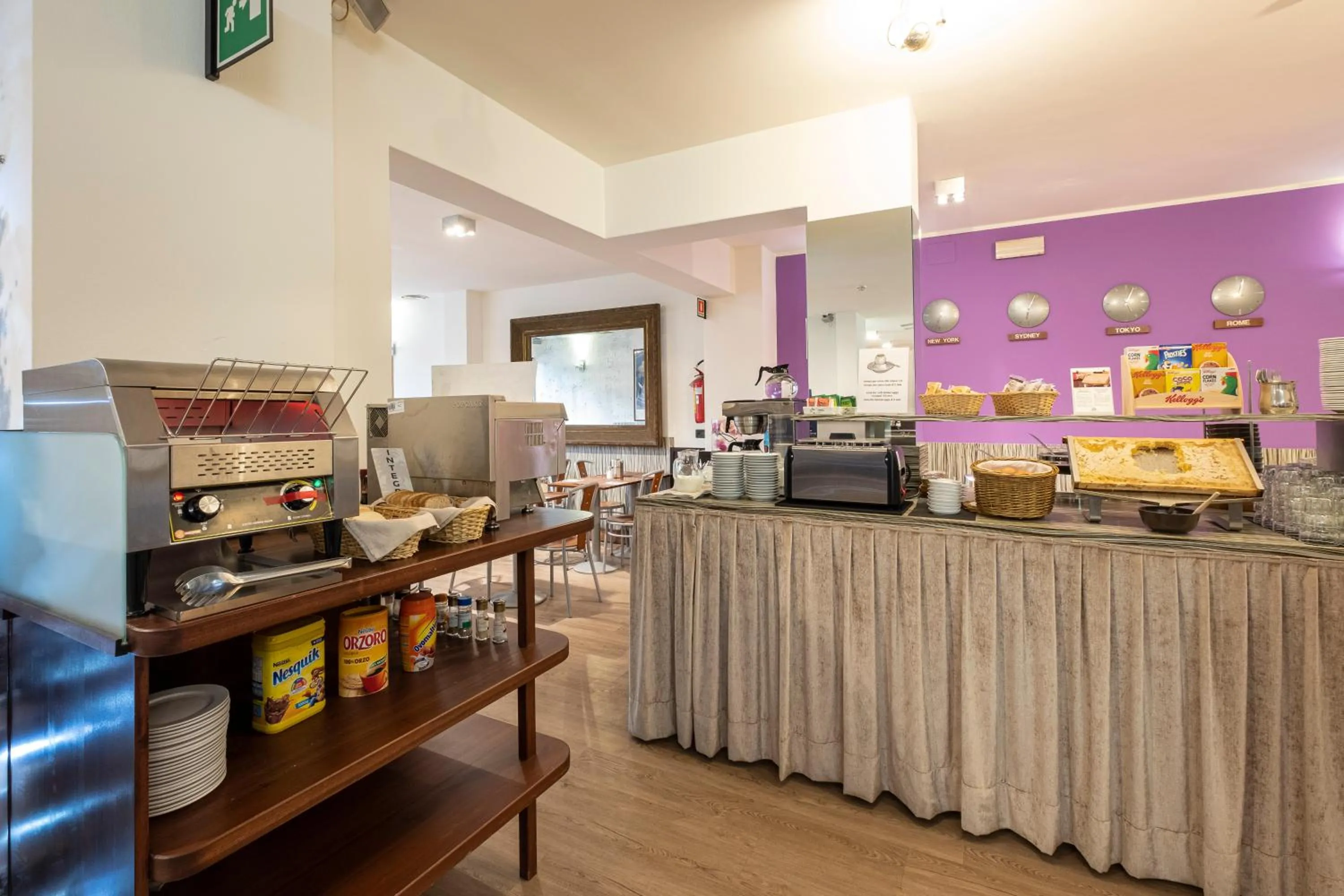 Breakfast in Hotel Le Palme