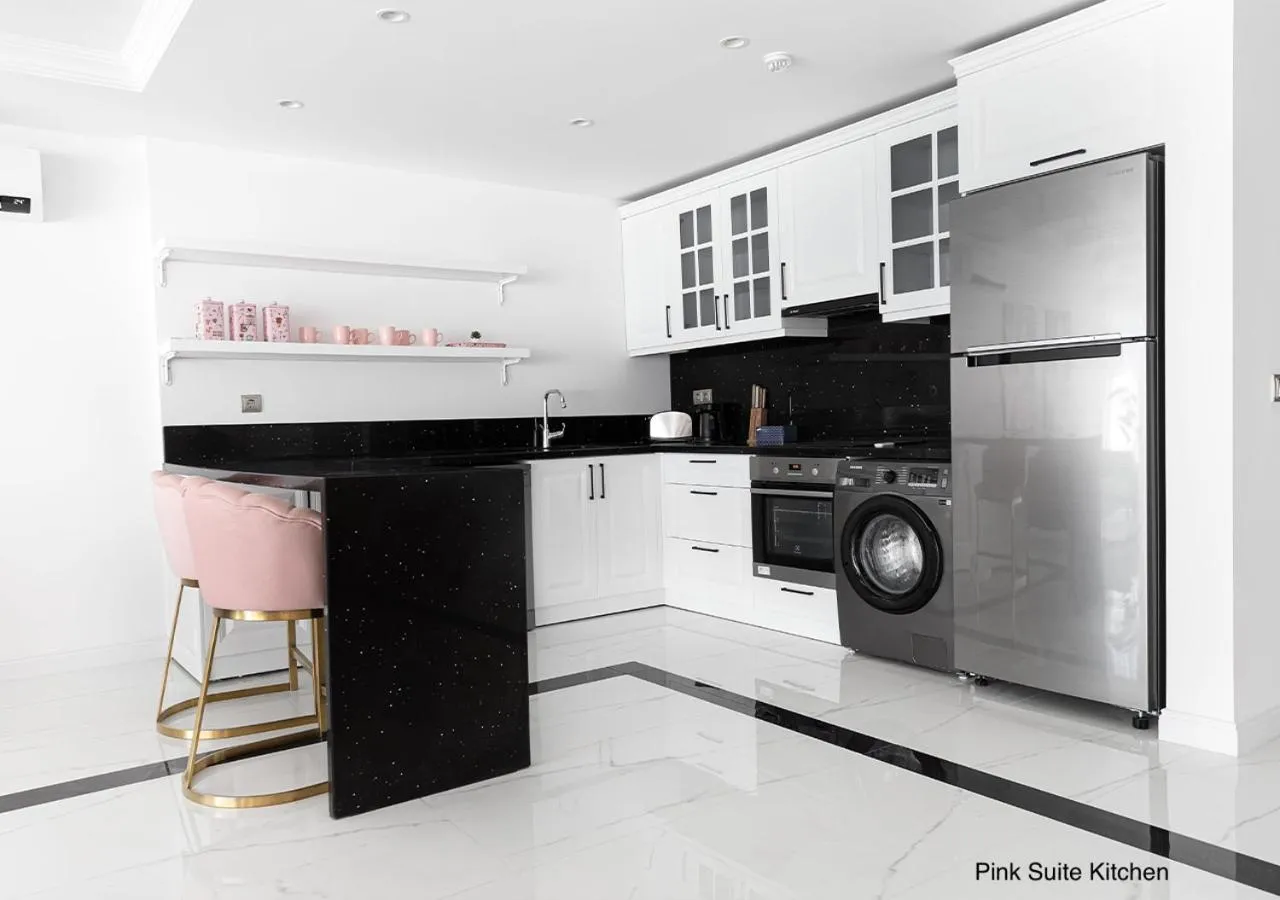 Kitchen or kitchenette in Luxury Suites by NOK ISTANBUL NISANTASI