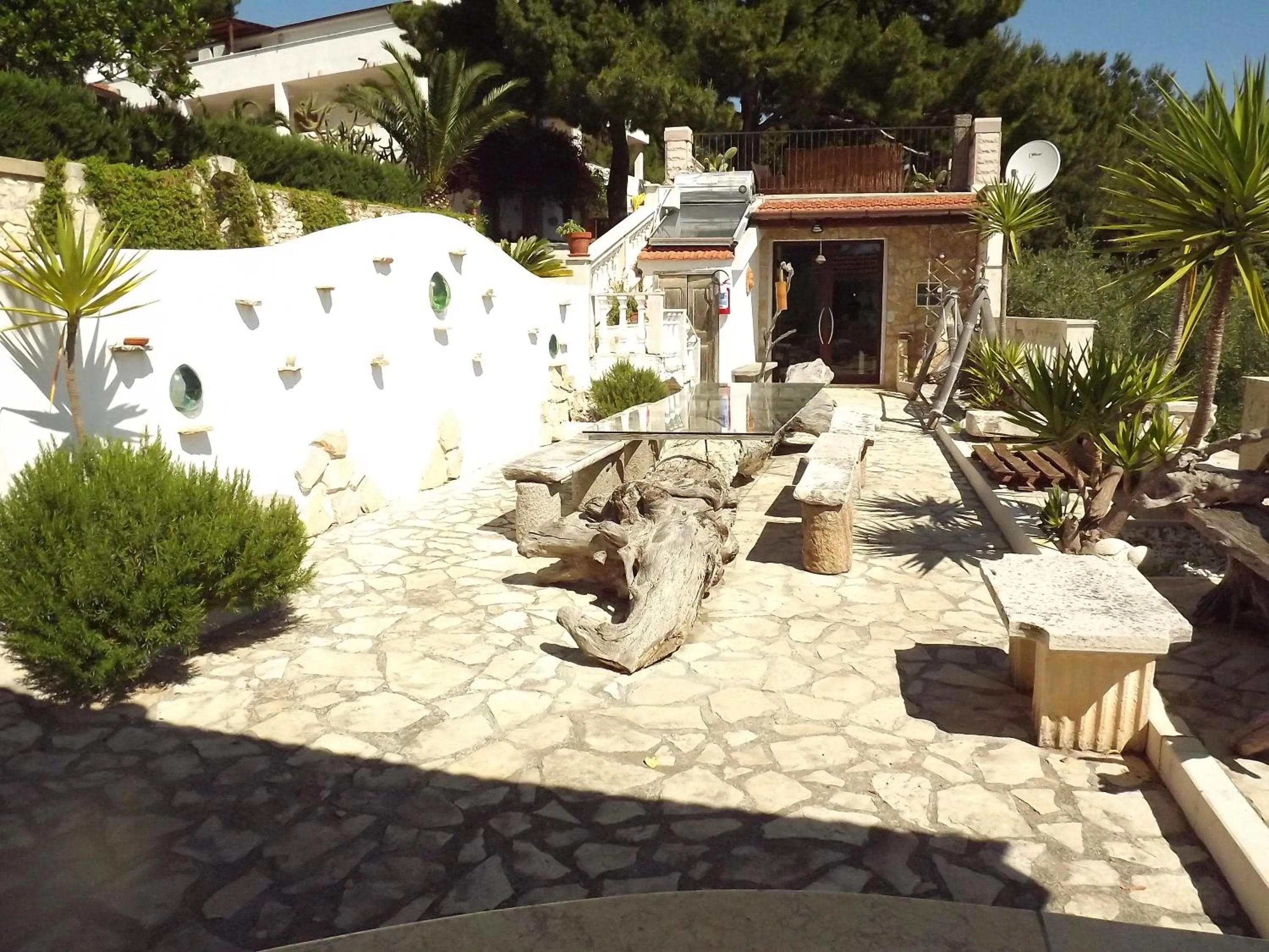 Decorative detail in Residenza Collina Dei Pini