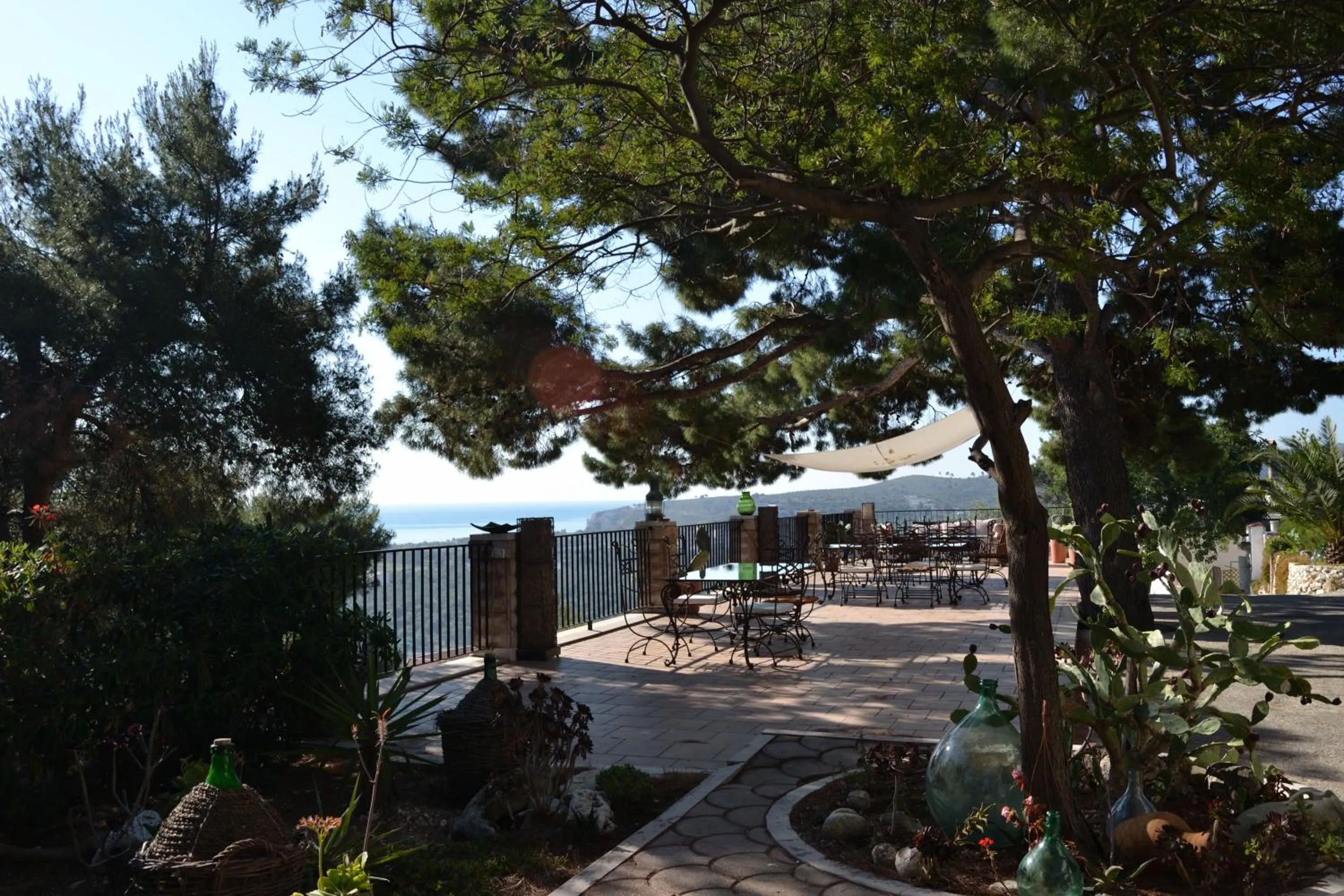 Restaurant/places to eat in Residenza Collina Dei Pini