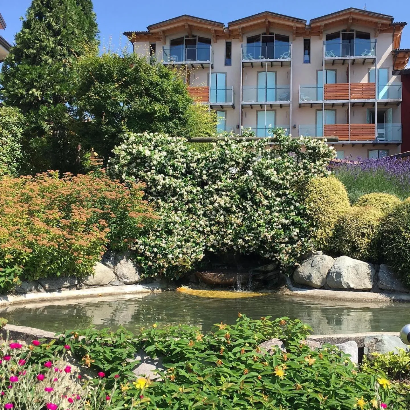 Property building in Hotel Miralago