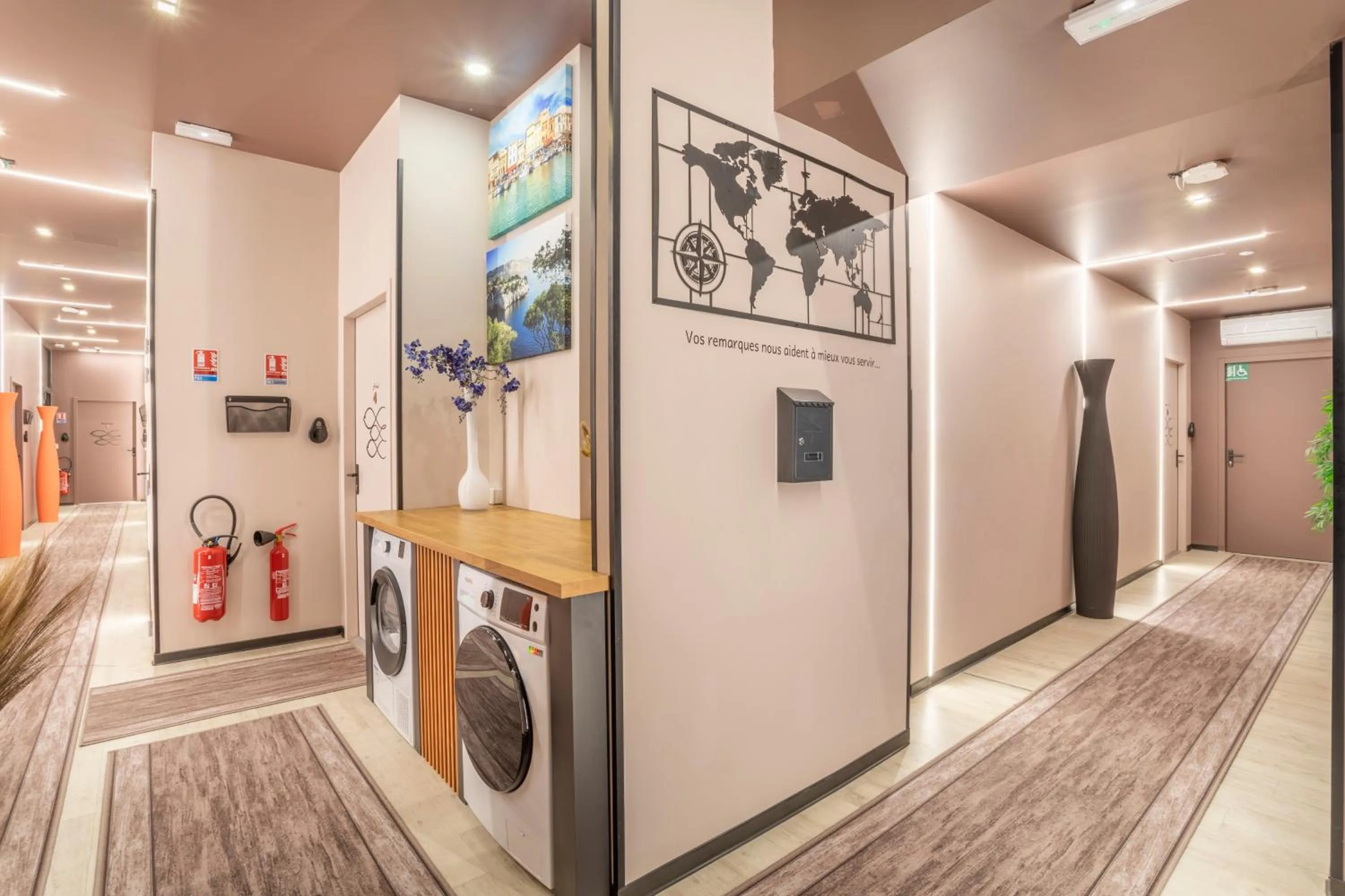 washing machine in ADIRA Résid'Marseille Vieux-port 2 étoiles