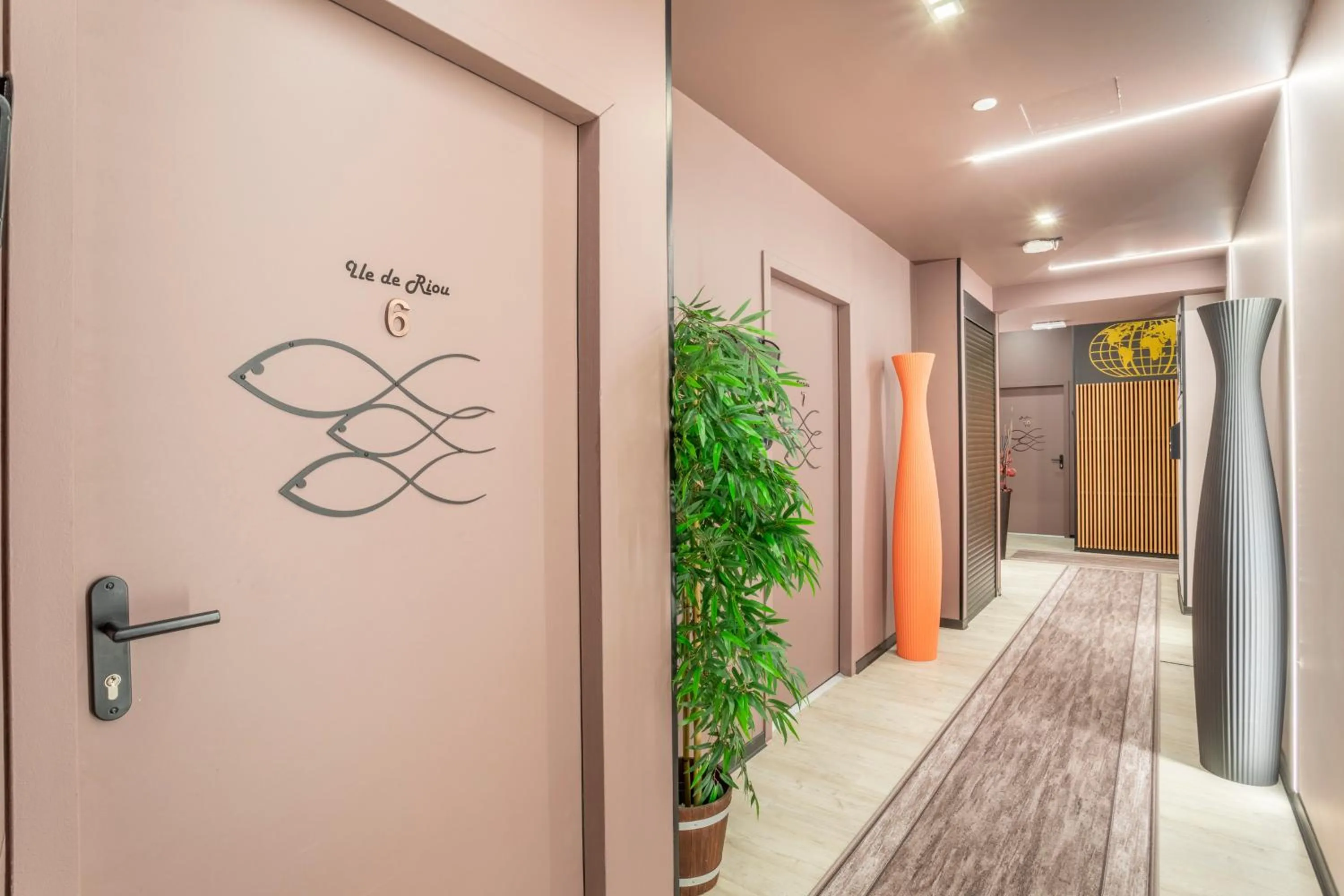 wardrobe in ADIRA Résid'Marseille Vieux-port 2 étoiles