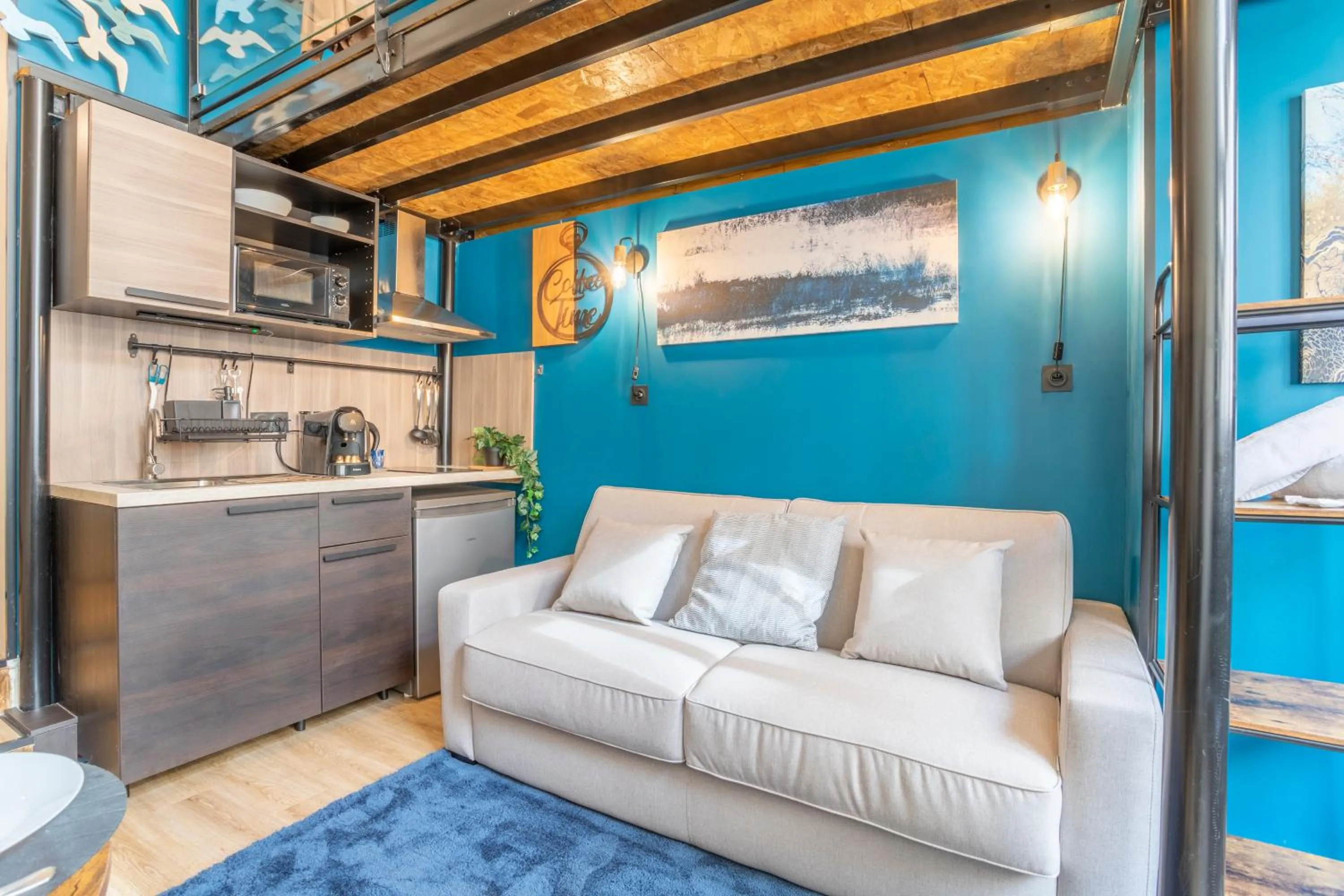 Seating area in ADIRA Résid'Marseille Vieux-port 2 étoiles