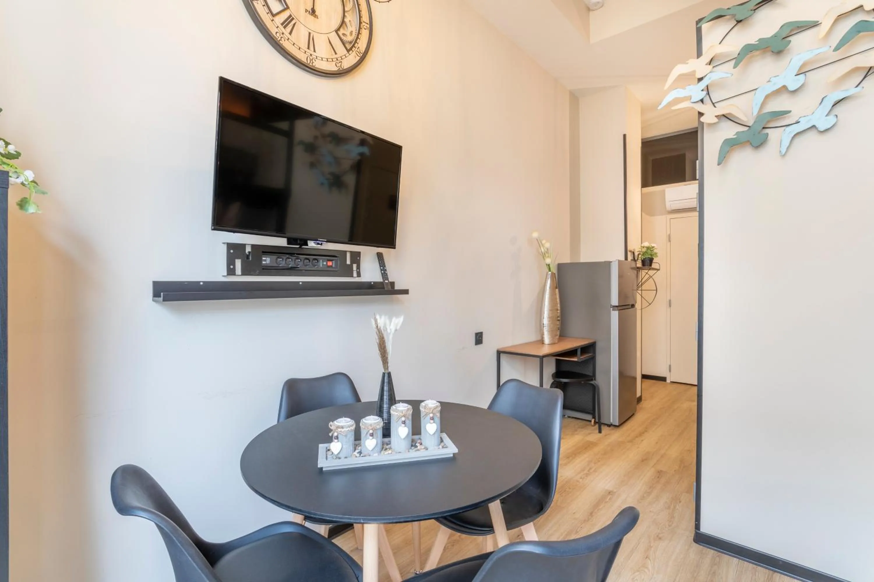 TV and multimedia in ADIRA Résid'Marseille Vieux-port 2 étoiles