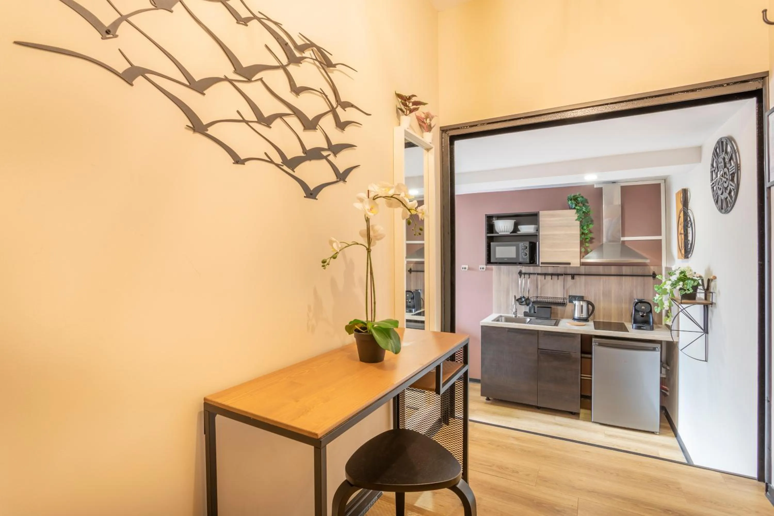 Kitchen or kitchenette in ADIRA Résid'Marseille Vieux-port 2 étoiles