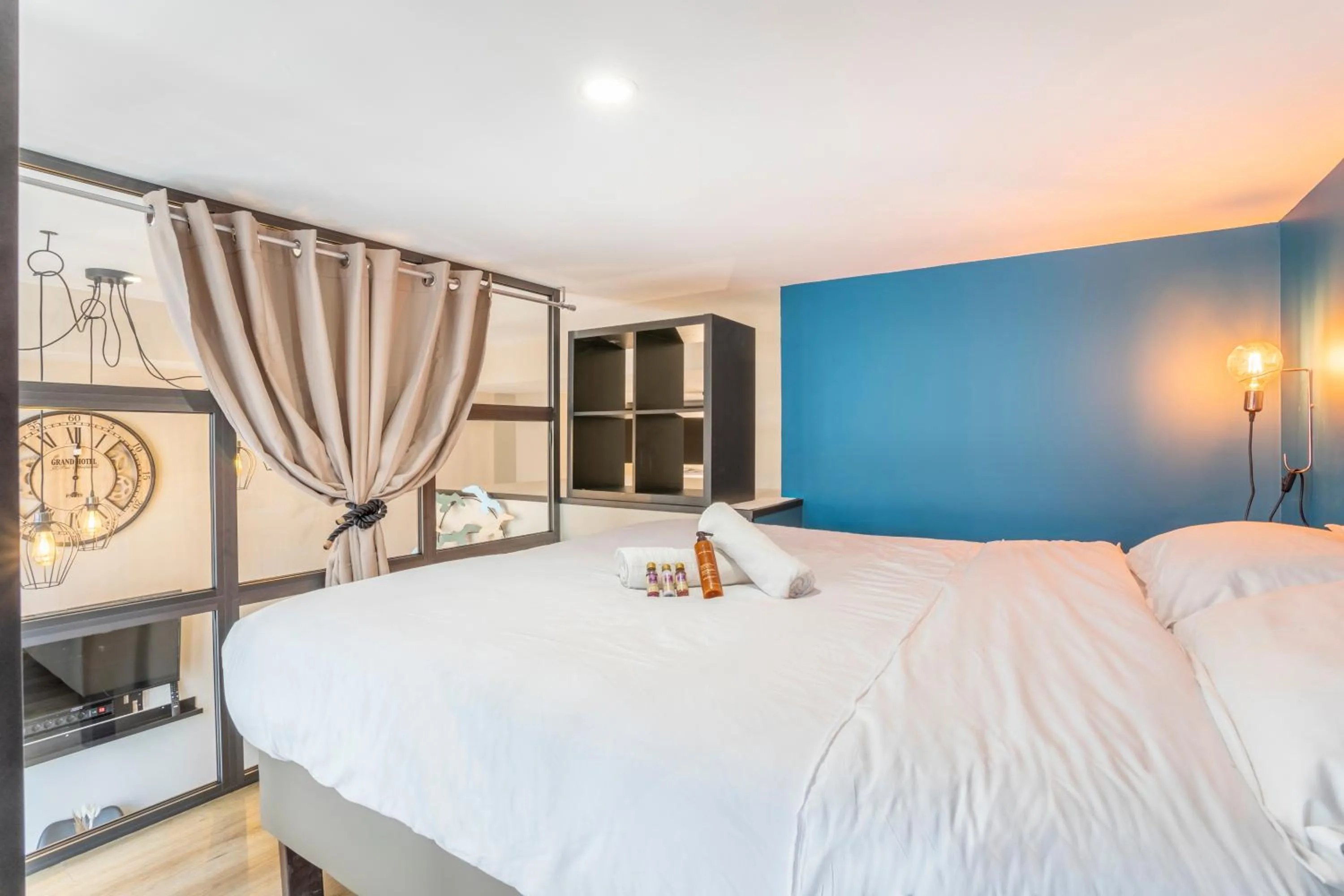 Bed in ADIRA Résid'Marseille Vieux-port 2 étoiles