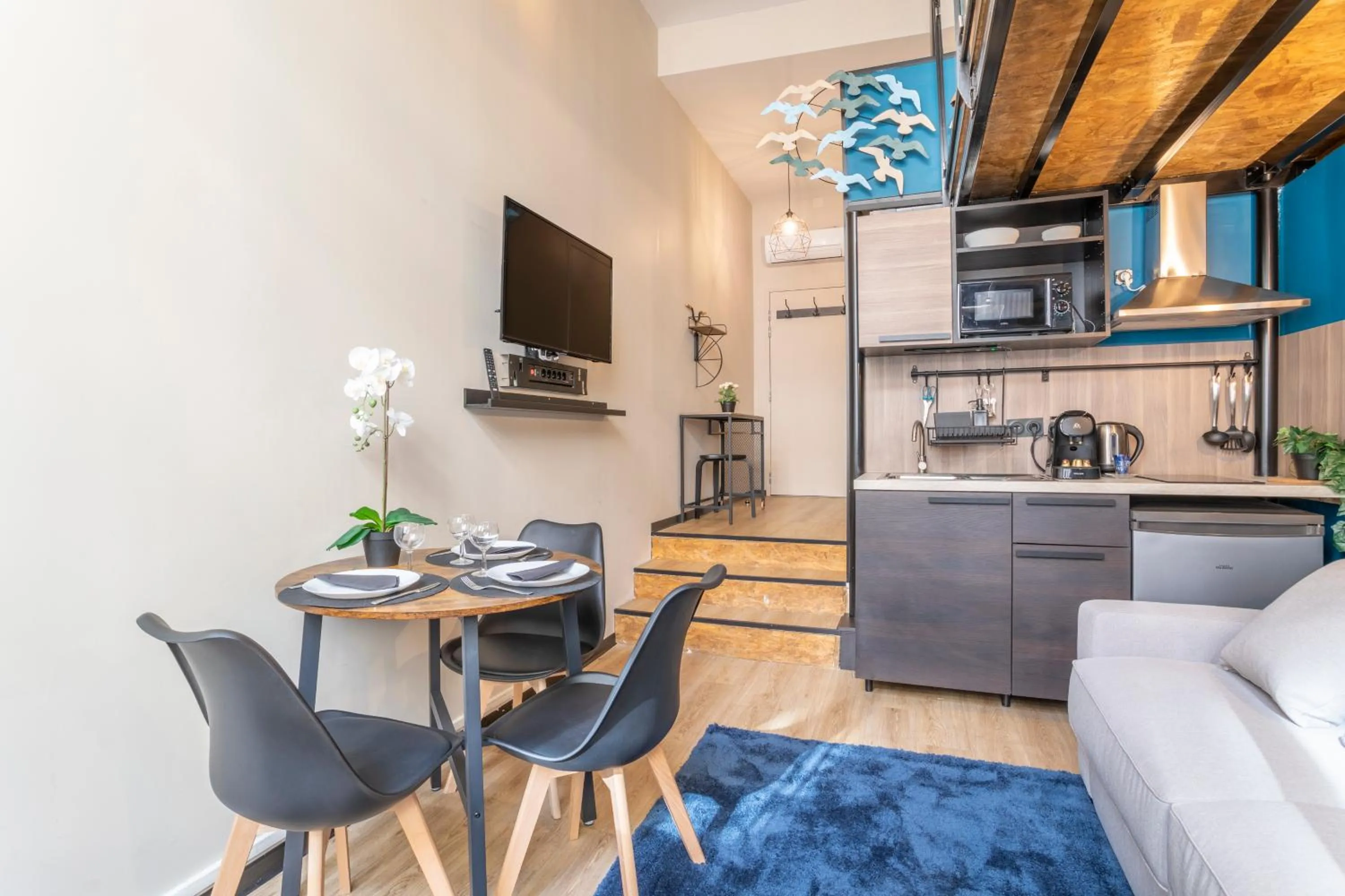 TV and multimedia in ADIRA Résid'Marseille Vieux-port 2 étoiles