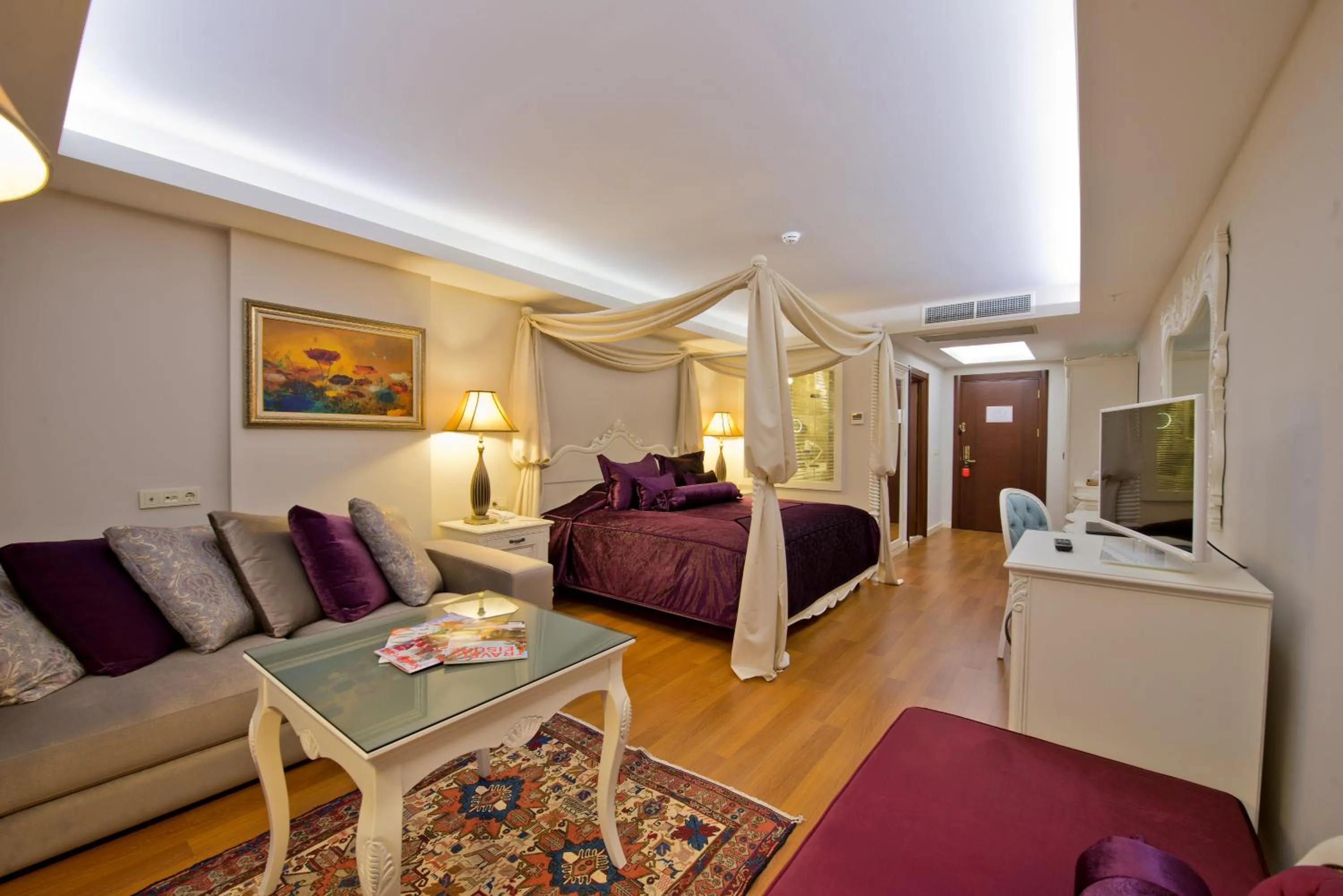 Photo of the whole room, Bed in Prime Boutique Hotel