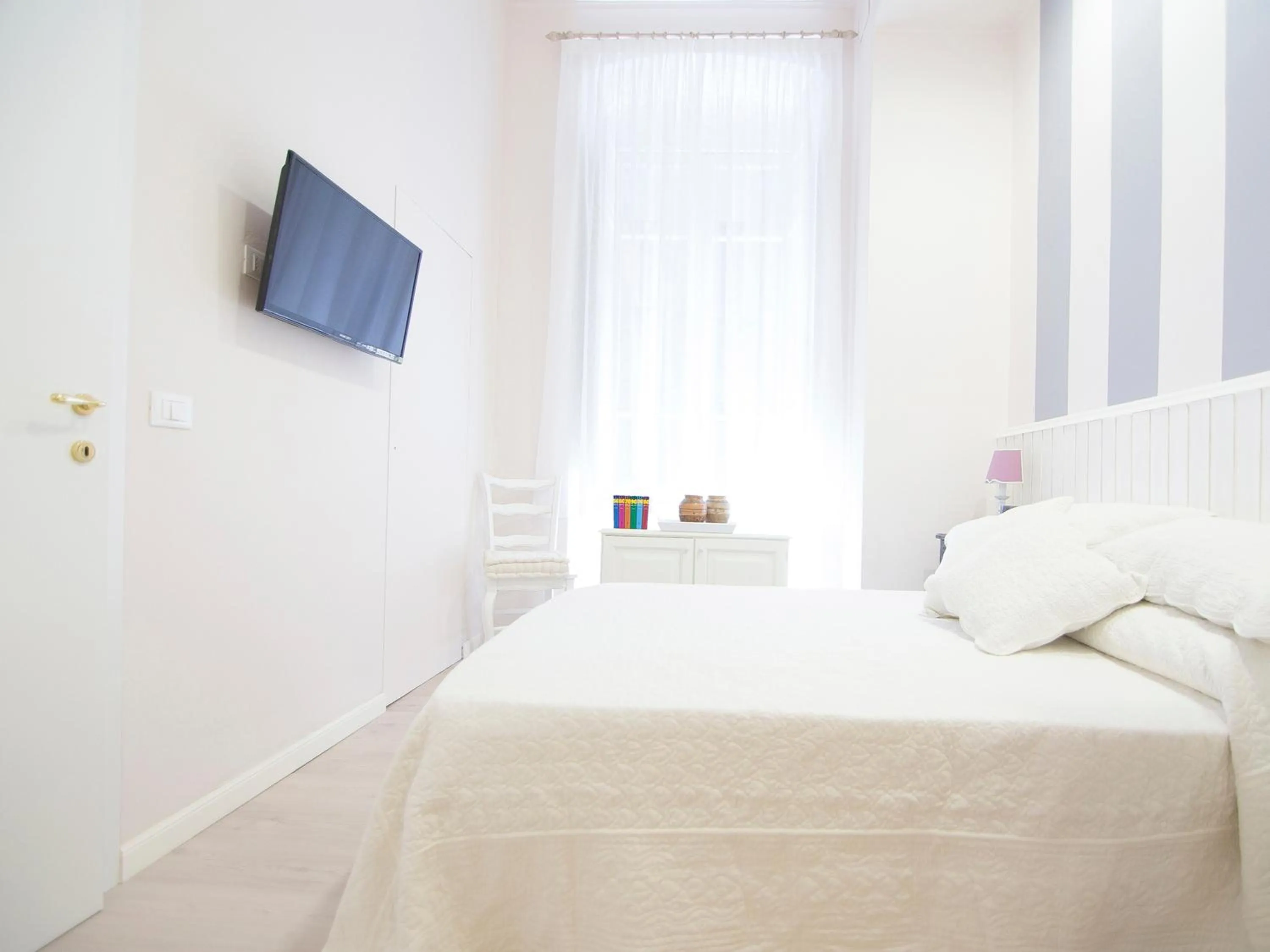 TV and multimedia in Lungomare Rooms & Charme