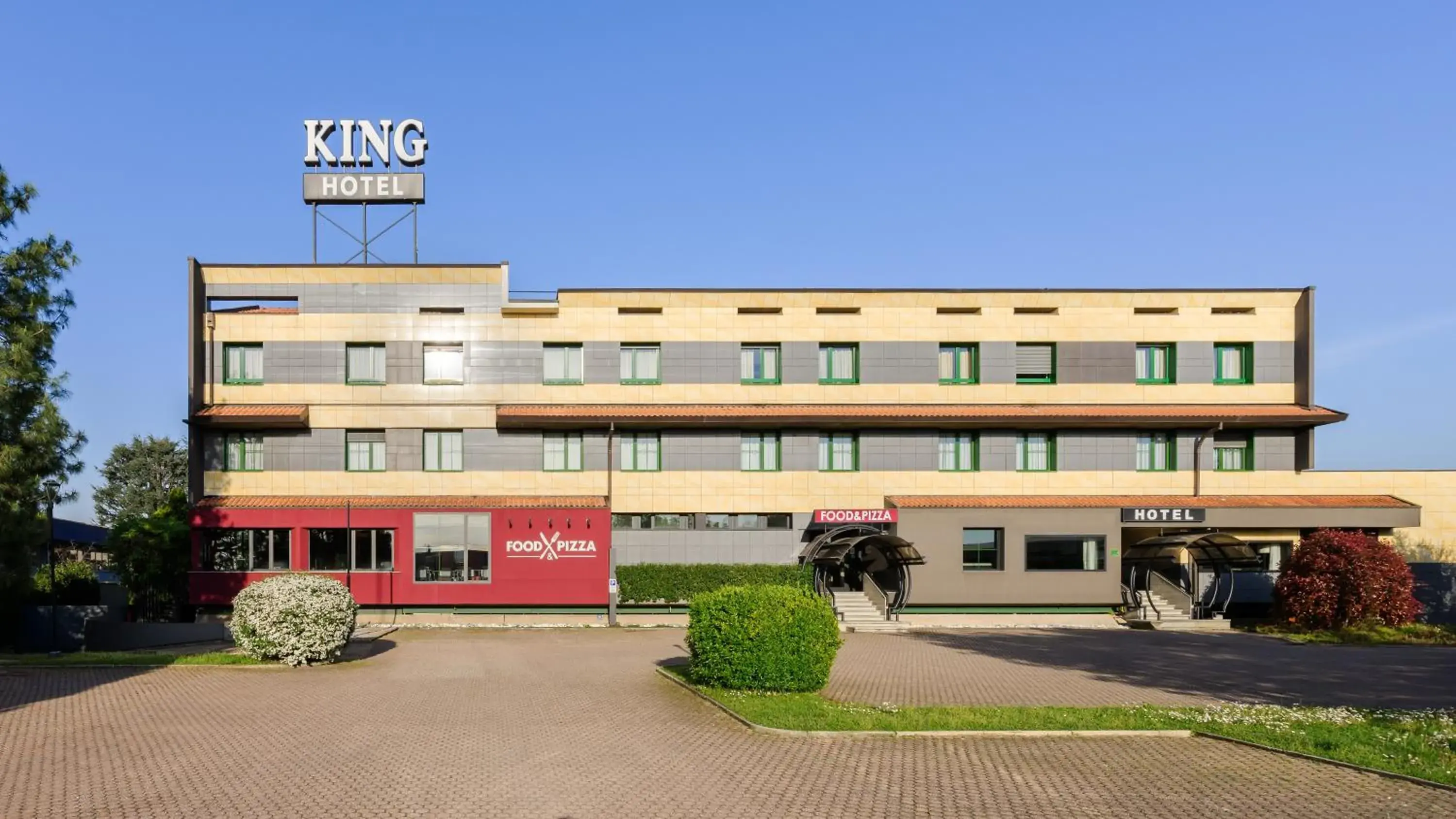 Property building in Smart Hotel King, by R Collection Hotels Property building in Smart Hotel King, by R Collection Hotels