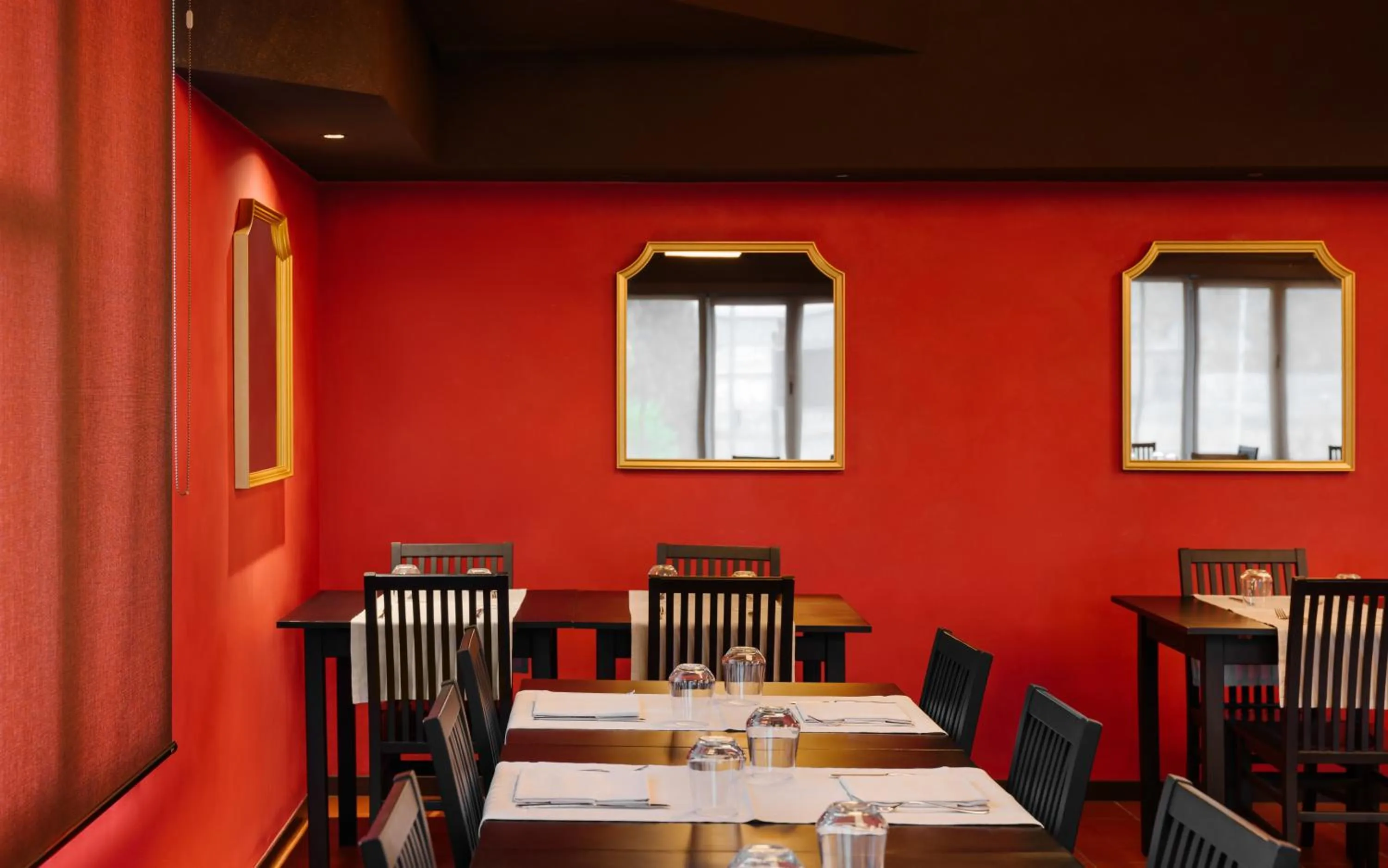 Restaurant/places to eat in Smart Hotel King, by R Collection Hotels