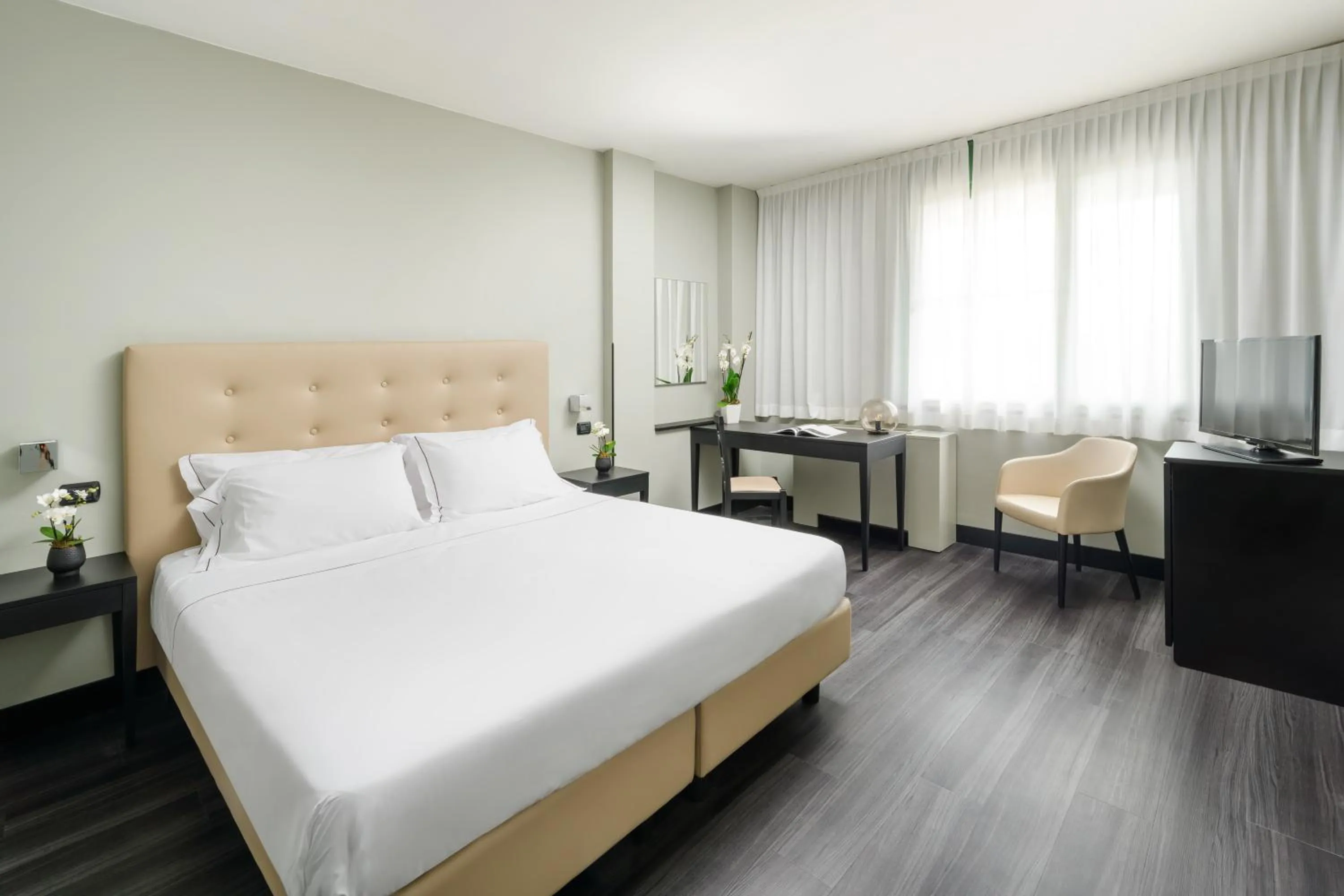 Bed in Smart Hotel King, by R Collection Hotels