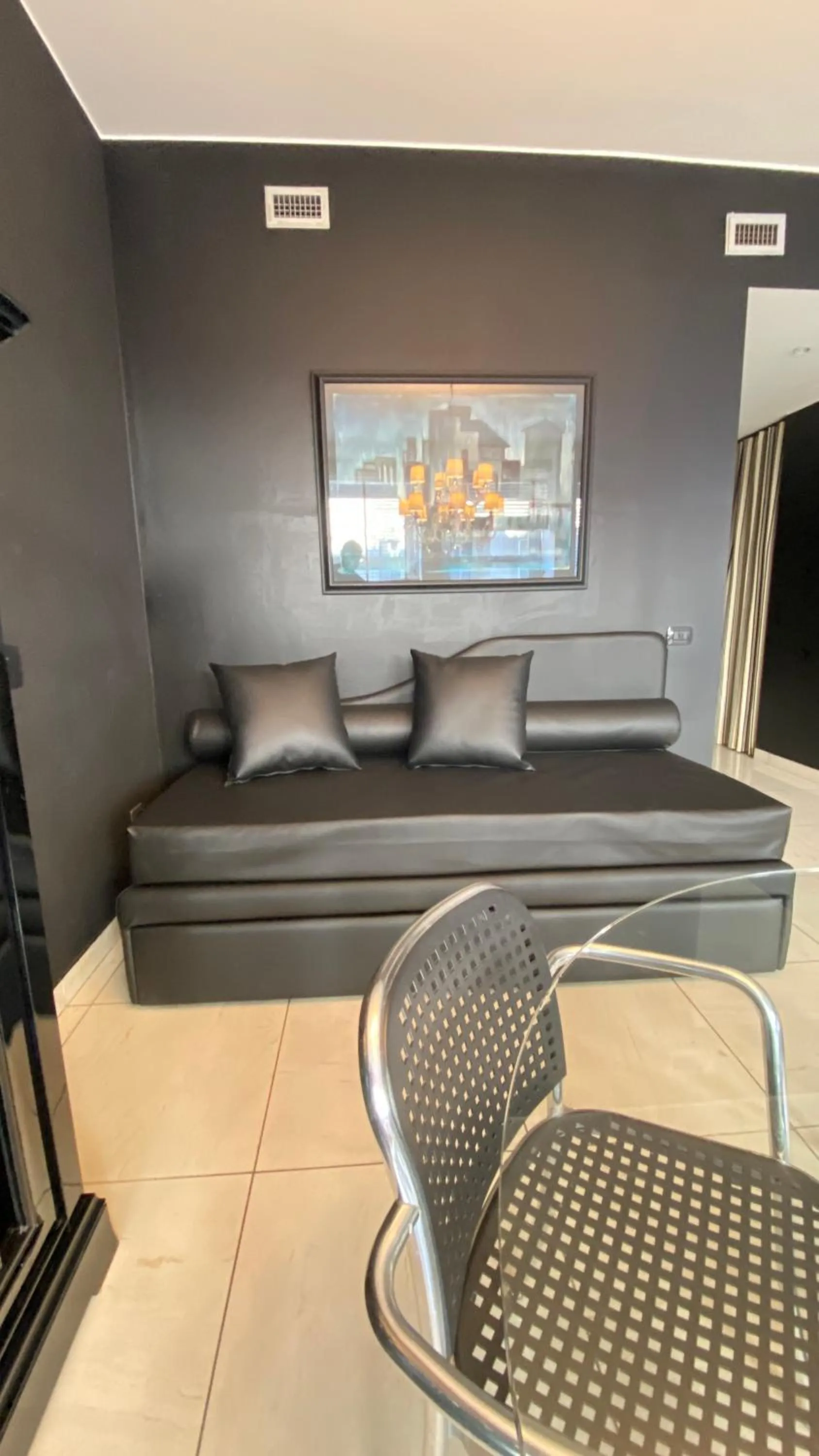 Bed in The KING of MILAN