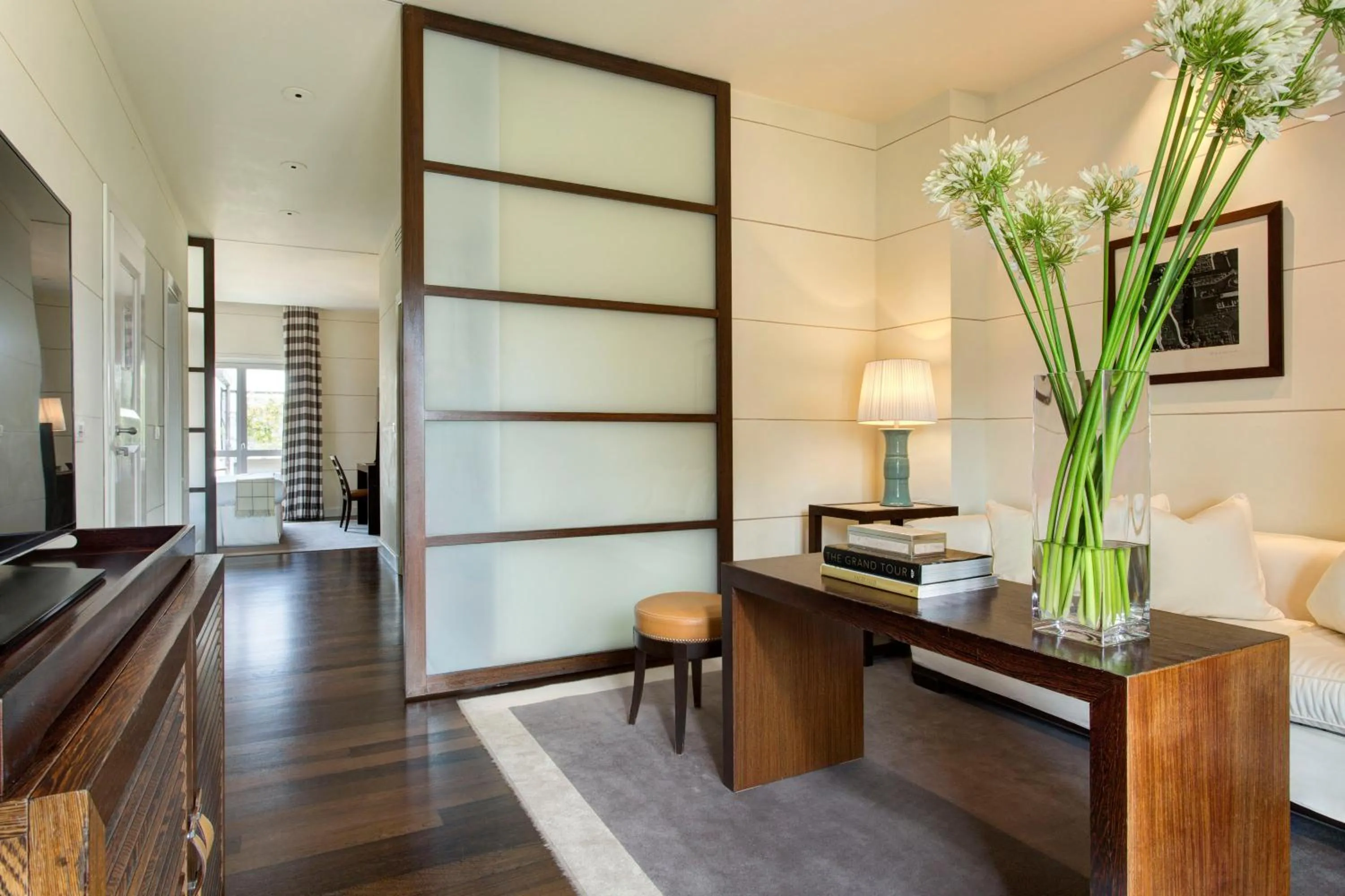 Living room in Gallery Hotel Art - Lungarno Collection