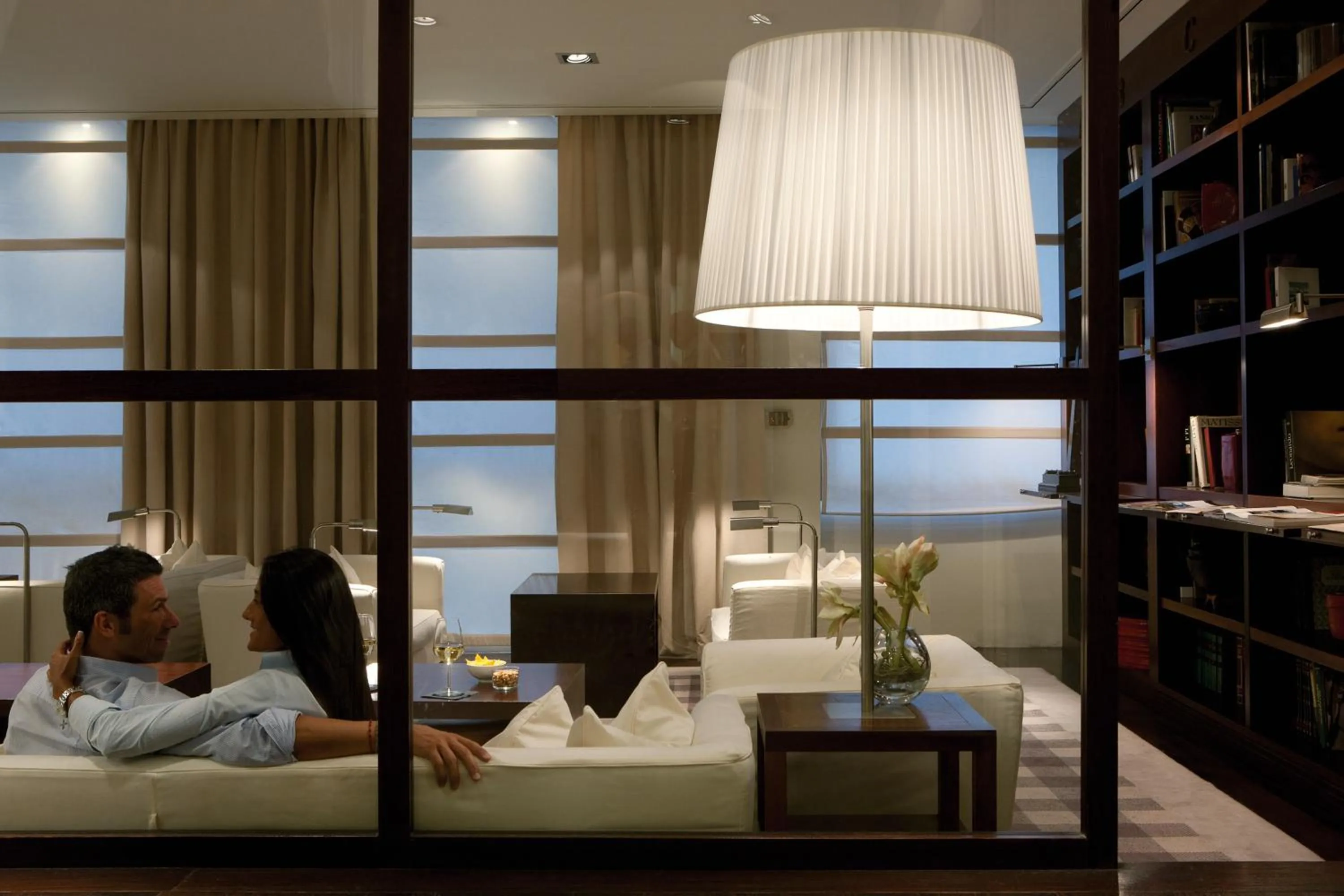 People in Gallery Hotel Art - Lungarno Collection