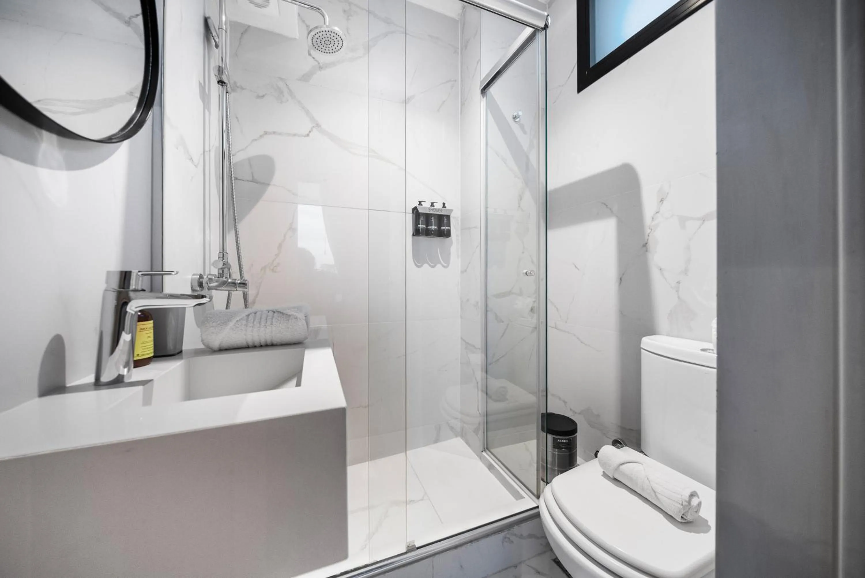 Shower in Live Soho Boutique Apartments Palermo Soho