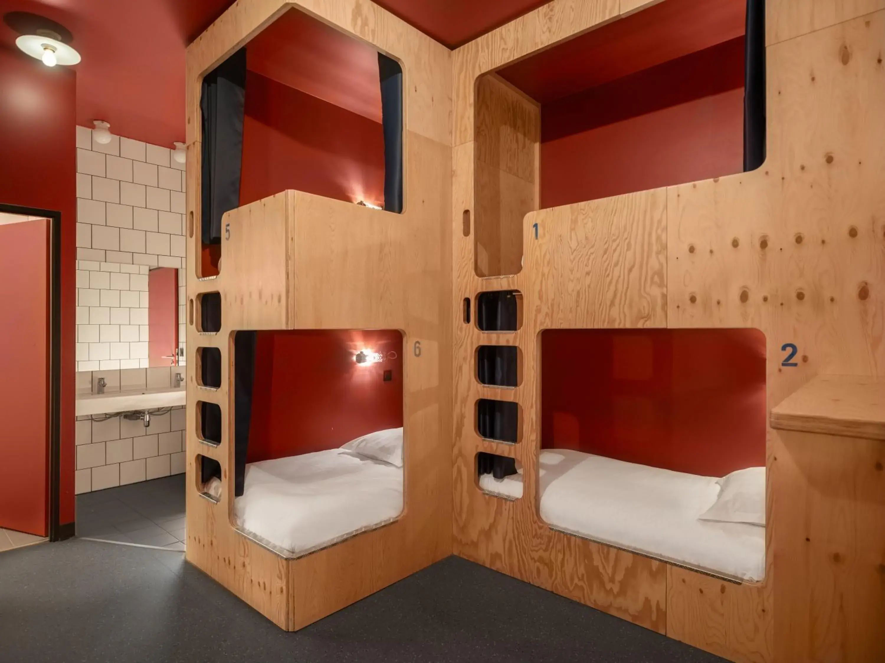 Single Bed in Male Dormitory Room in Eklo Hotels Paris Roissy CDG Airport Single Bed in Male Dormitory Room in Eklo Hotels Paris Roissy CDG Airport