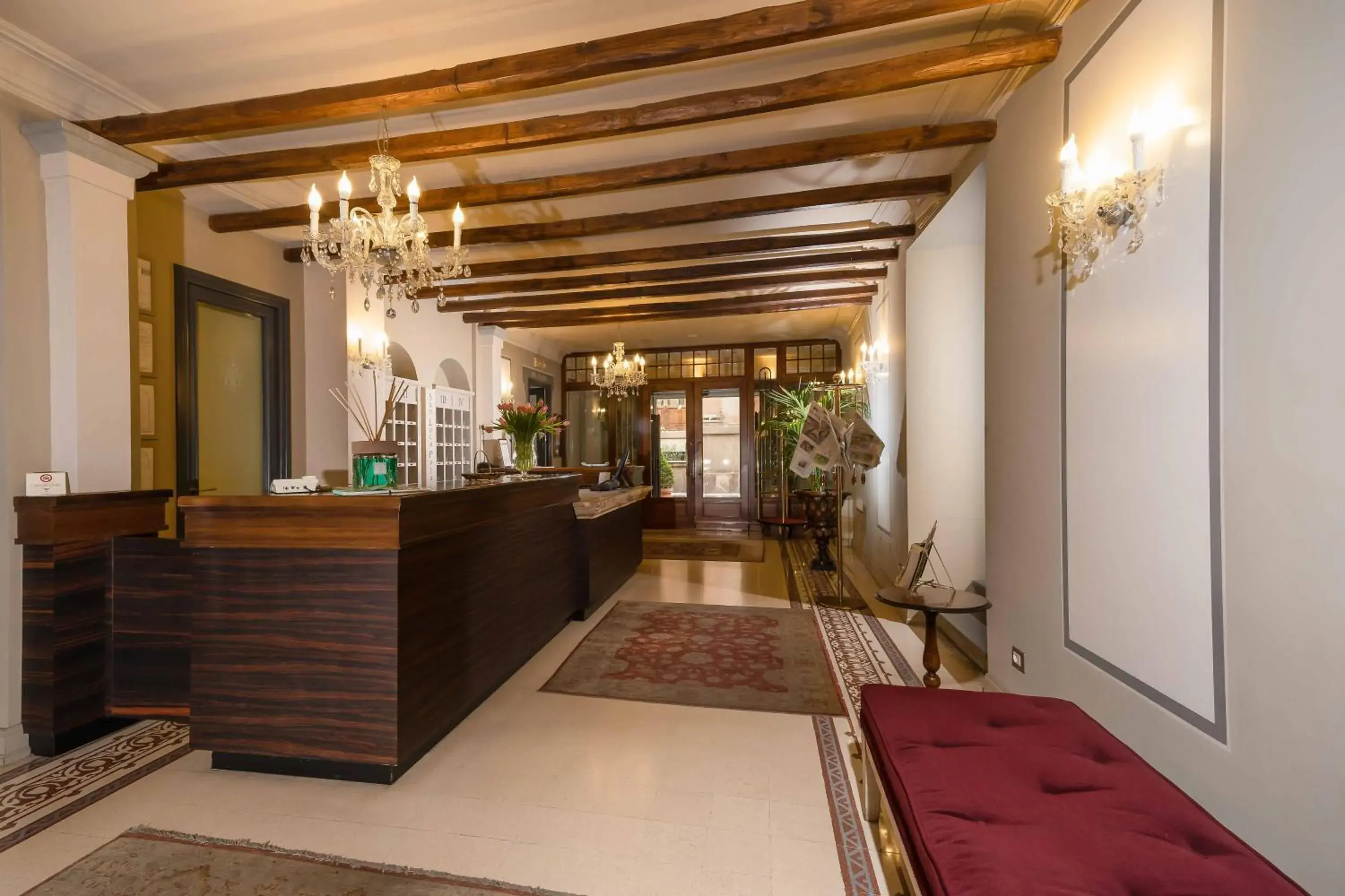 Lobby or reception in San Luca Palace Lobby or reception in San Luca Palace