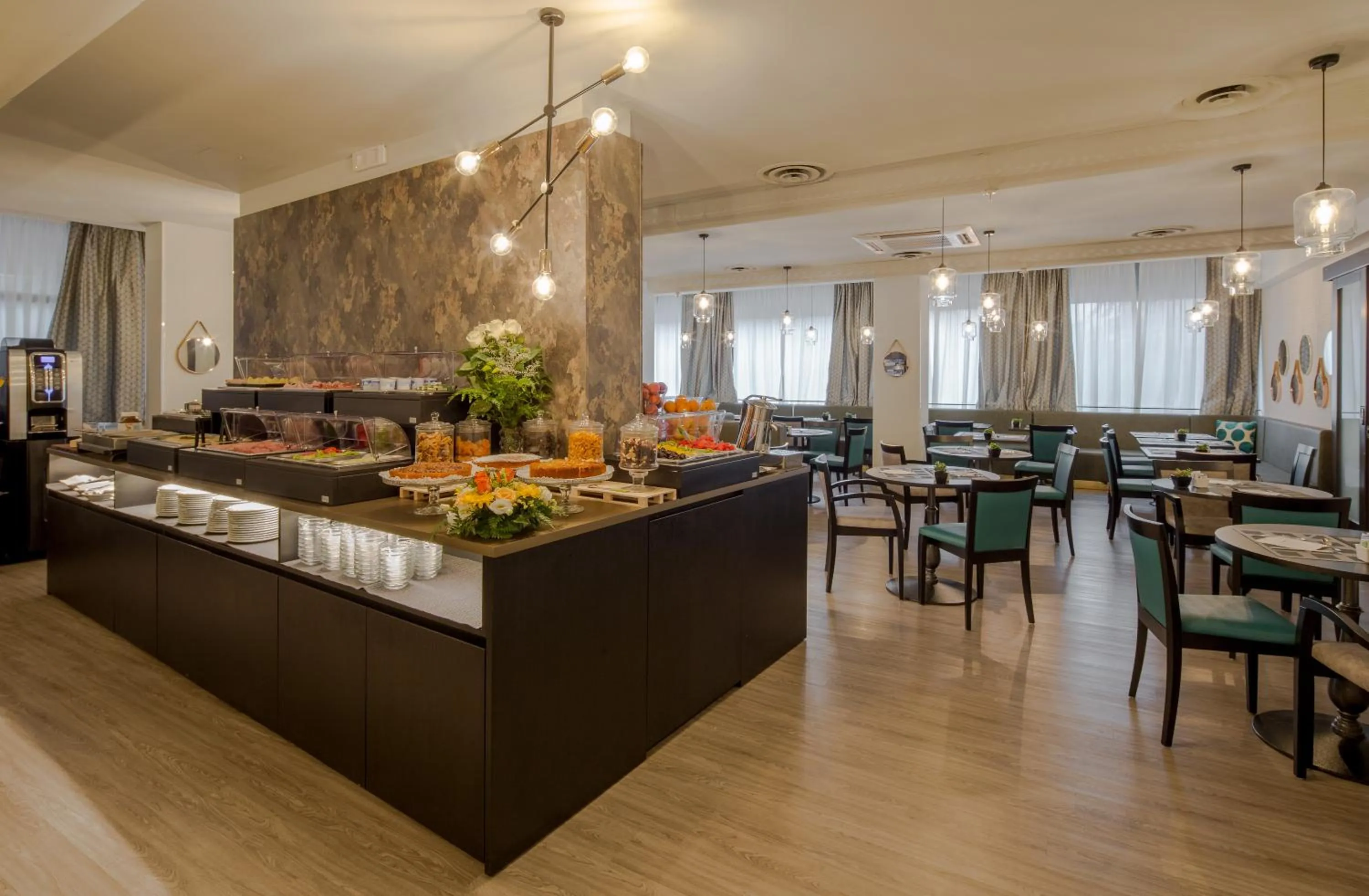 Restaurant/places to eat in Best Western Plus CHC Florence