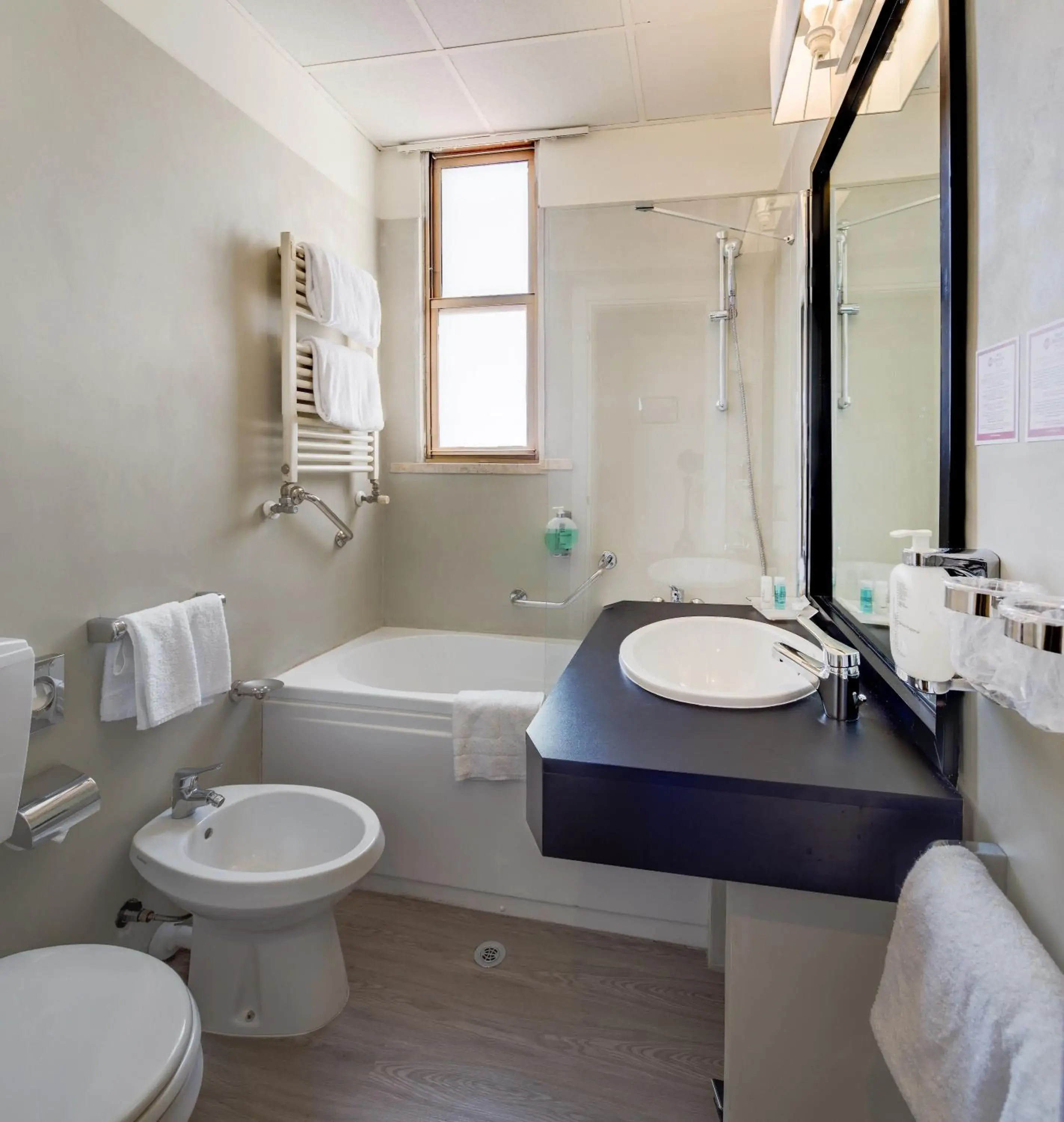 Classic Twin Room in Best Western Plus CHC Florence Classic Twin Room in Best Western Plus CHC Florence