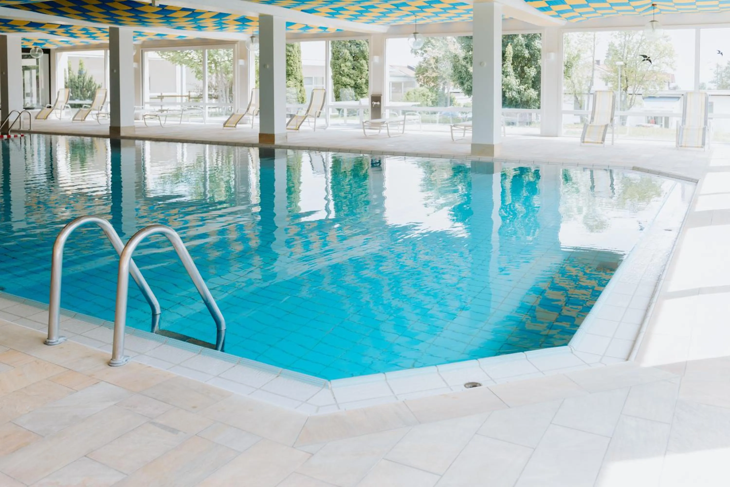 Pool view in Rosenalm Scheidegg