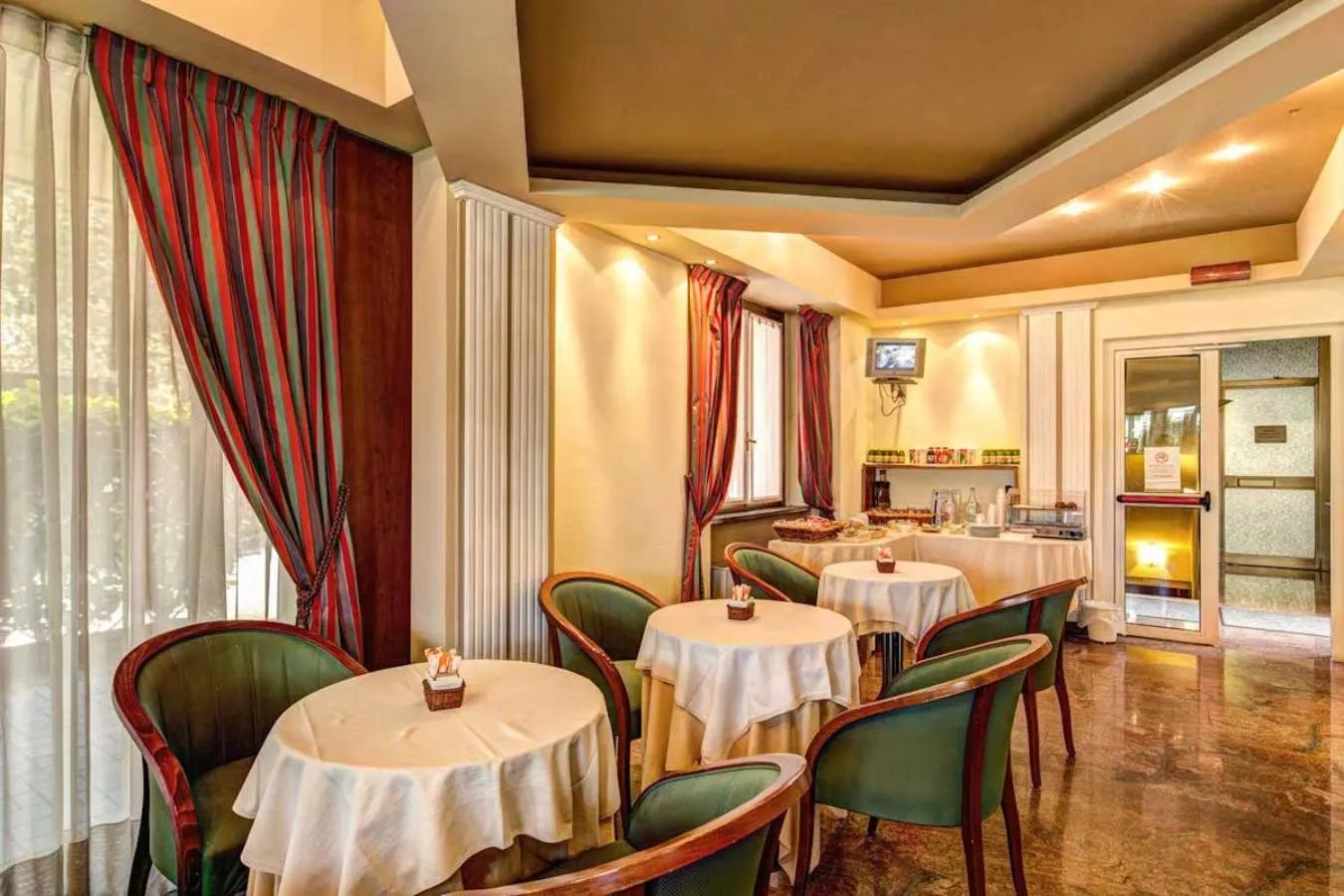 Breakfast in Hotel Motel Miami