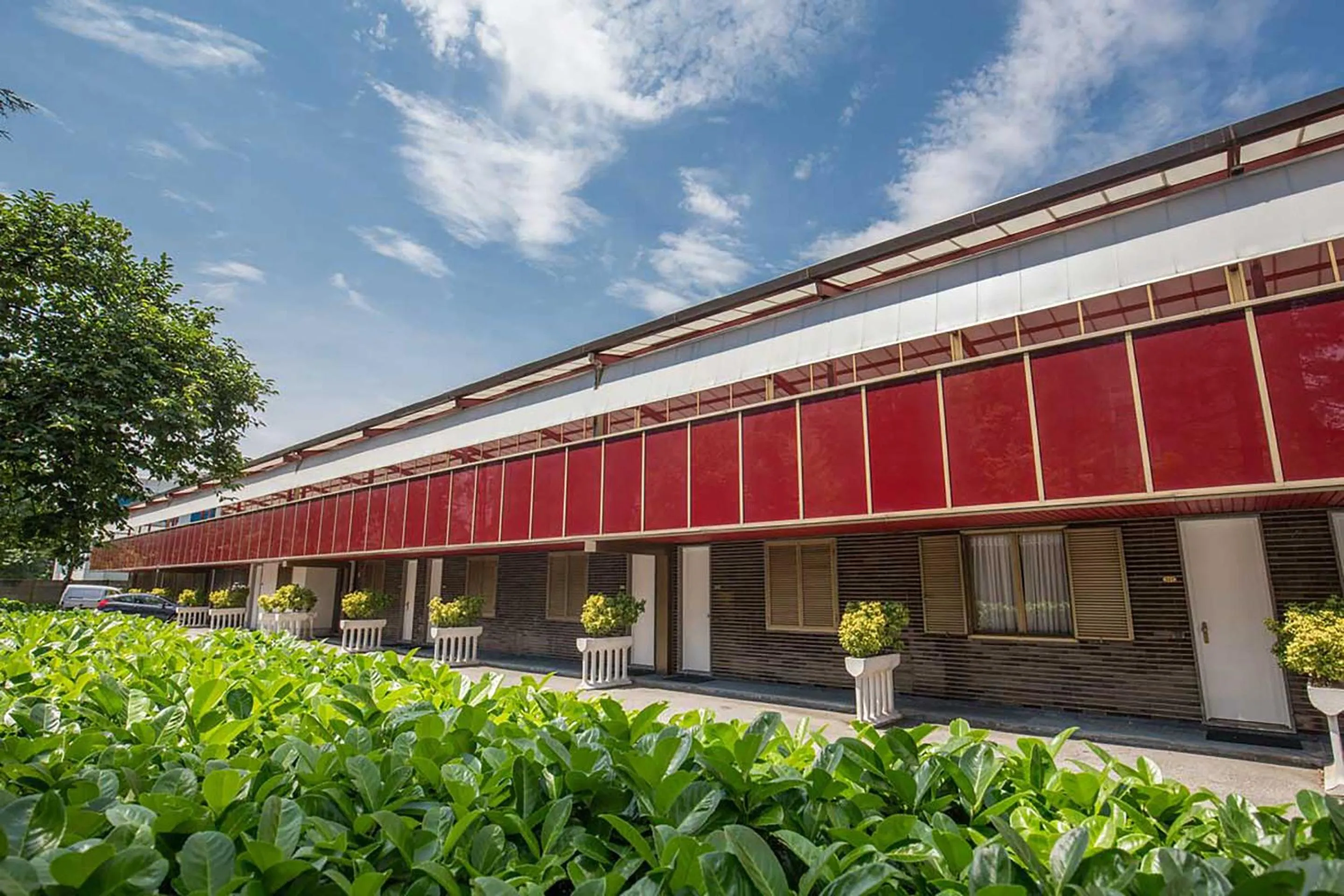 Property building in Hotel Motel Miami