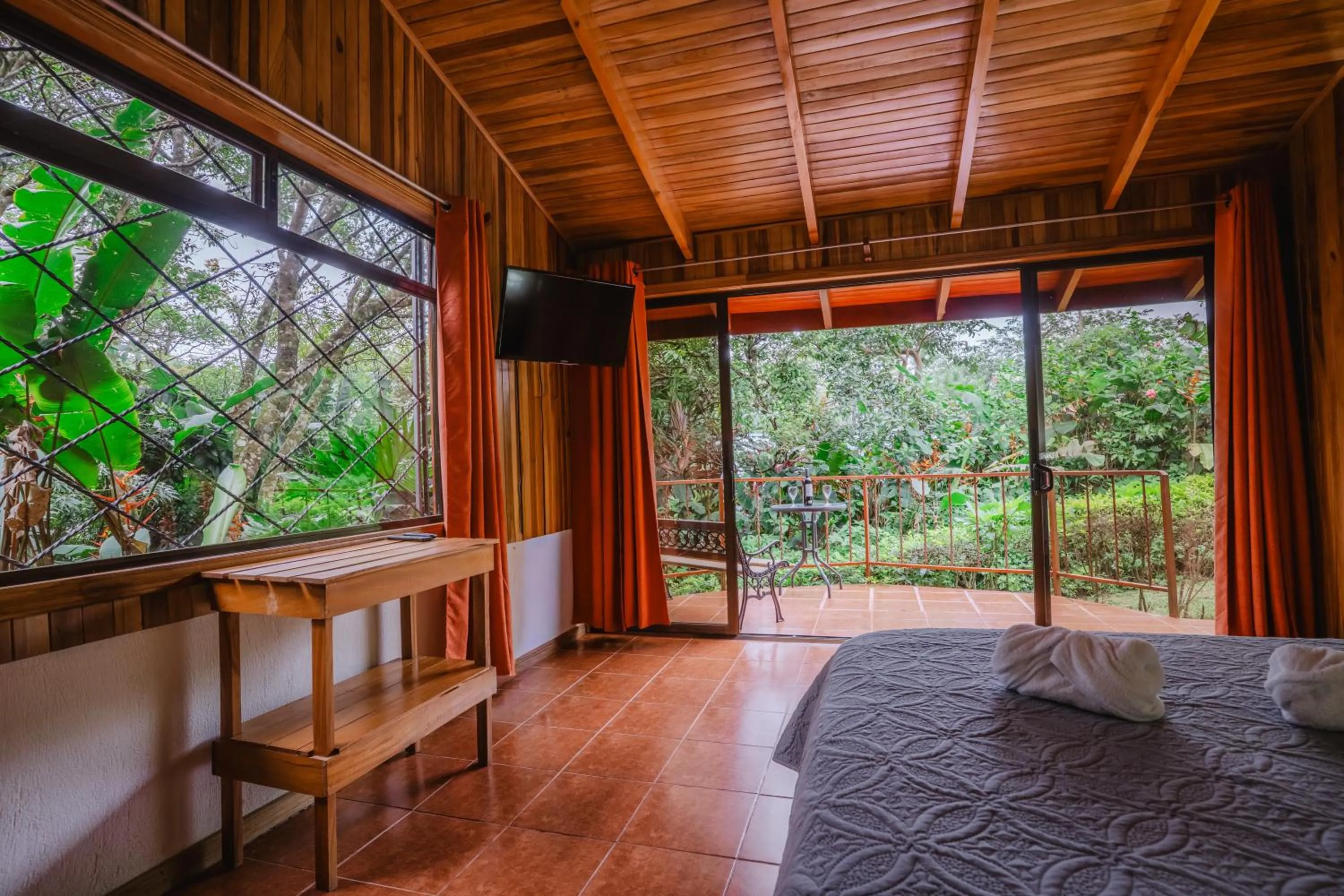 Garden view, Bed in Cabañas La Pradera
