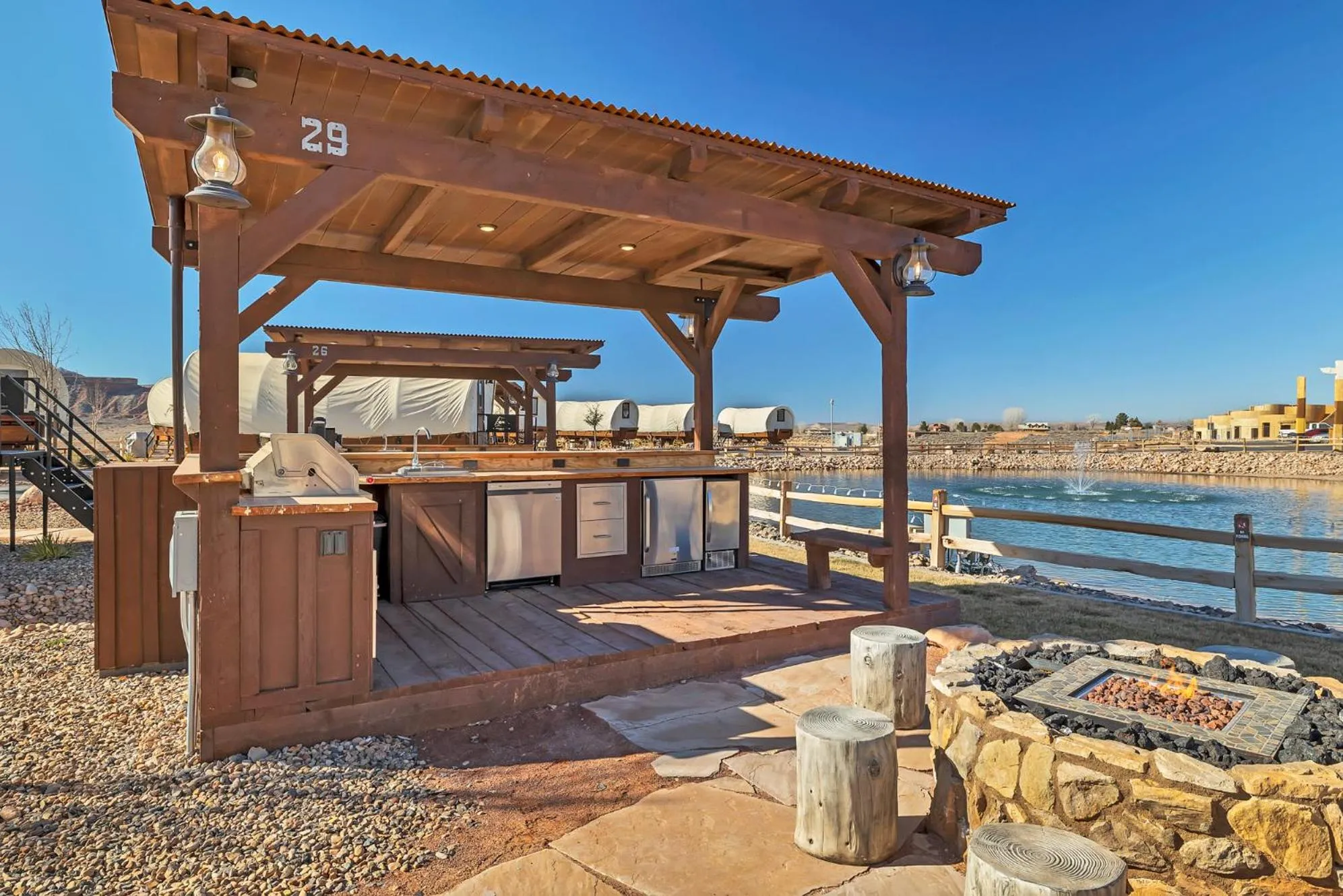 Zion White Bison Glamping & RV Resort