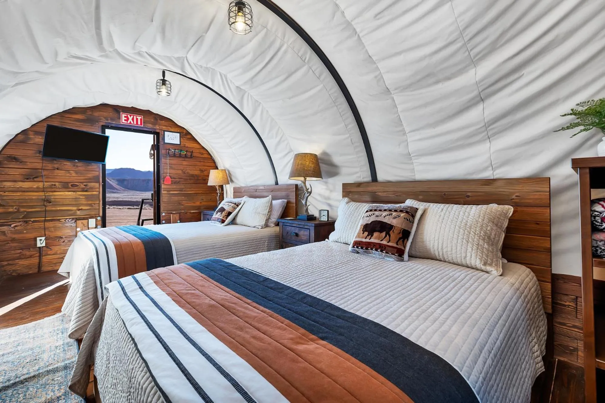 Photo of the whole room, Bed in Zion White Bison Glamping & RV Resort