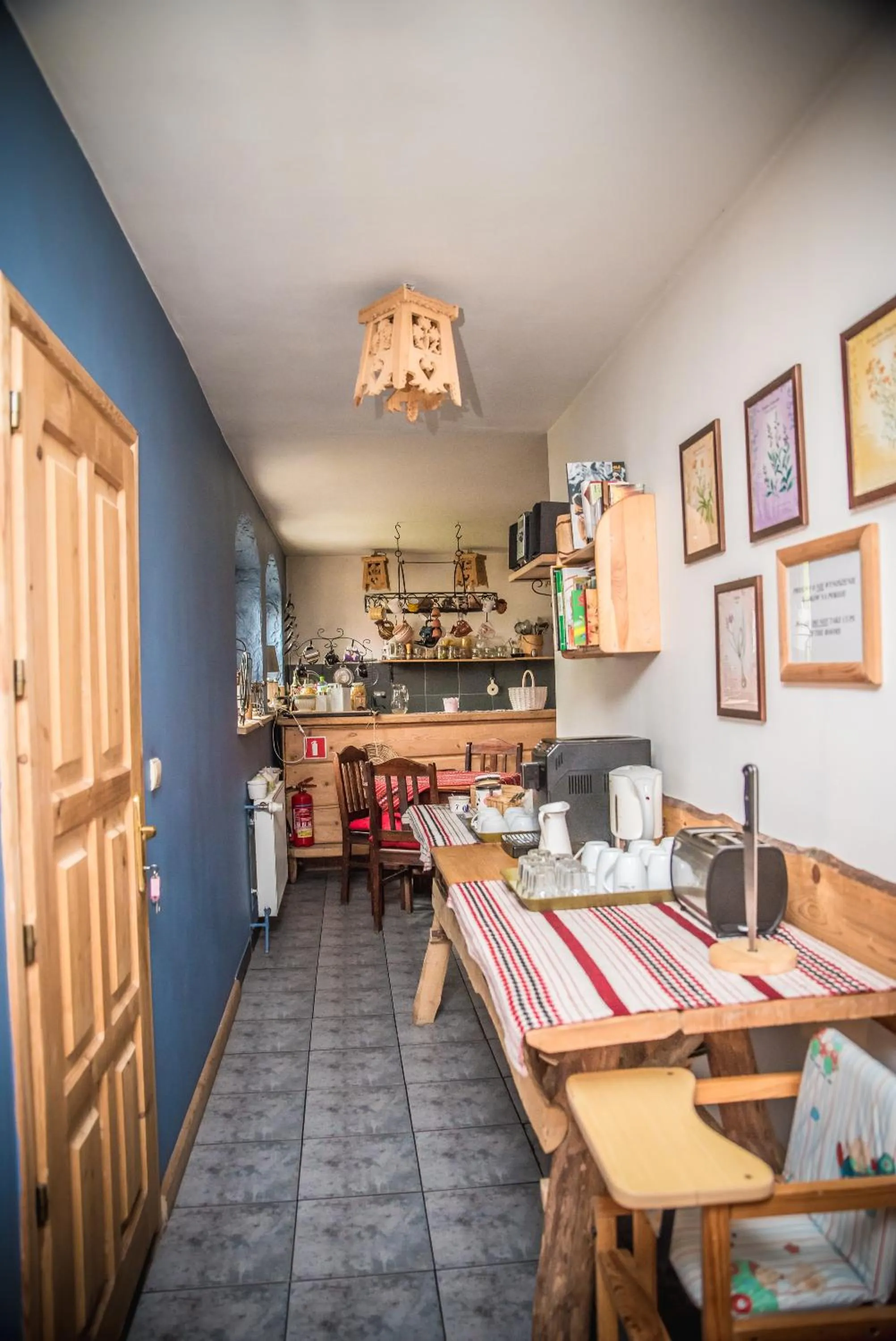 Communal kitchen in Rezydencja Sąsiadów Zakopanego