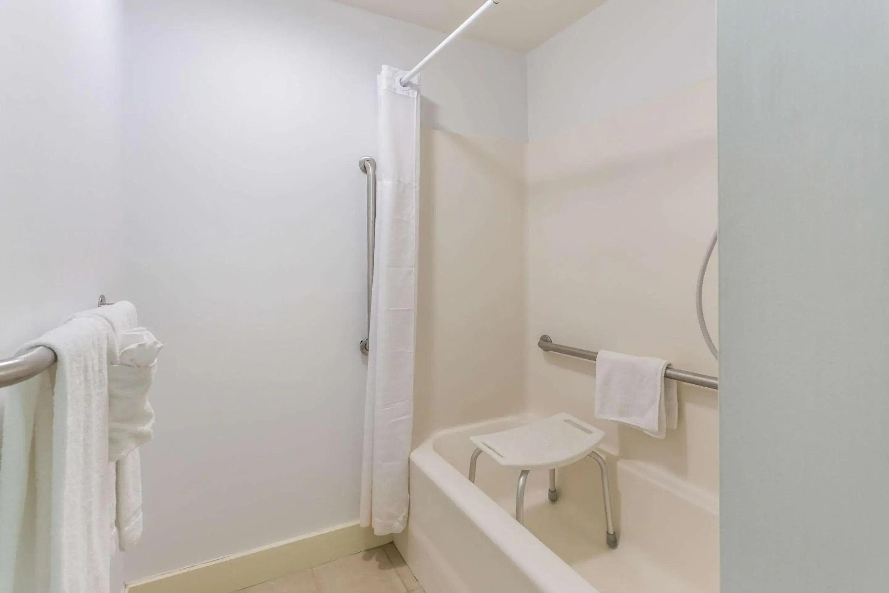 Bedroom in The Palmer House Resort, an Ascend Collection Hotel Bedroom in The Palmer House Resort, an Ascend Collection Hotel