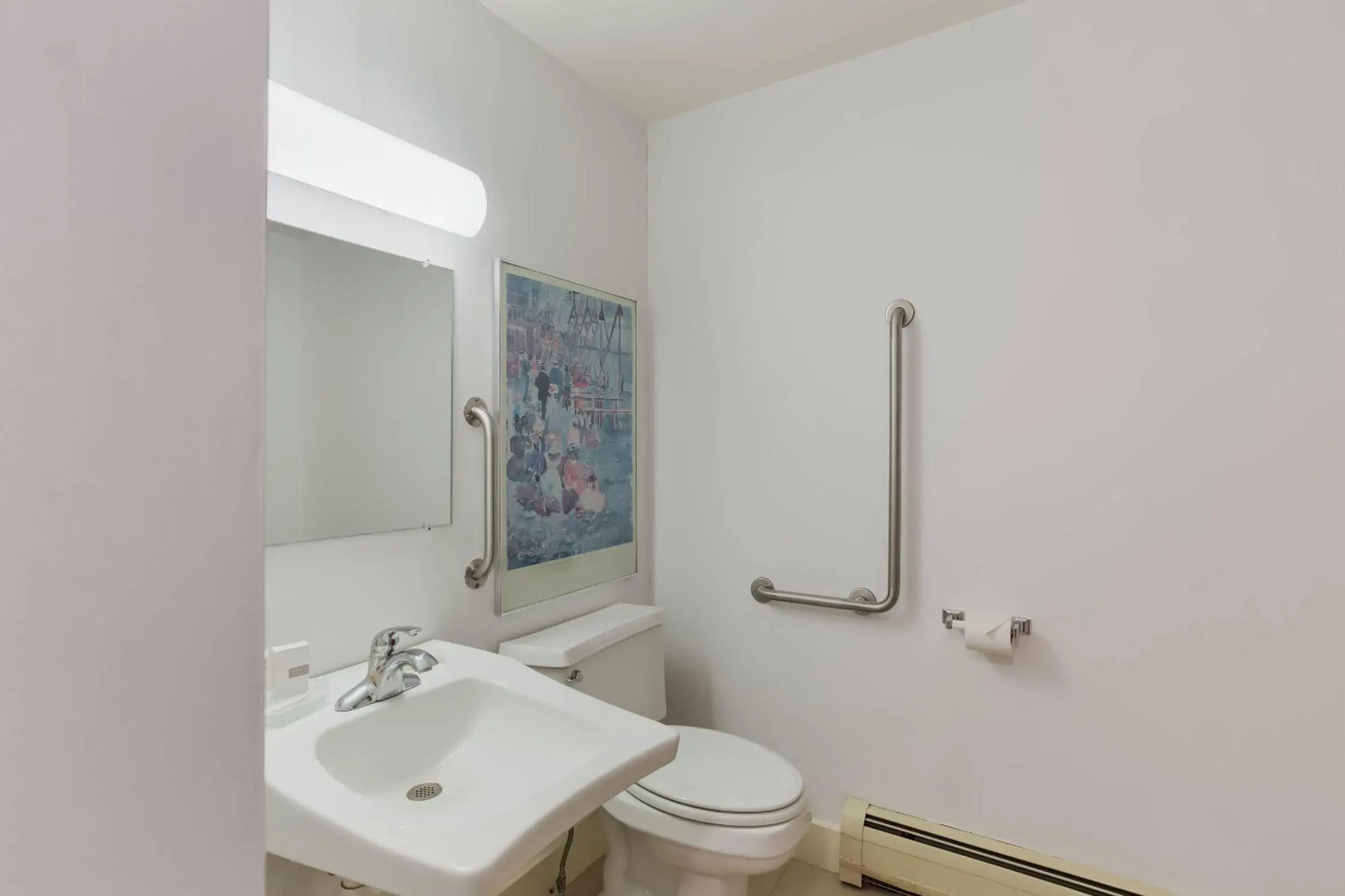 Bedroom in The Palmer House Resort, an Ascend Collection Hotel Bedroom in The Palmer House Resort, an Ascend Collection Hotel