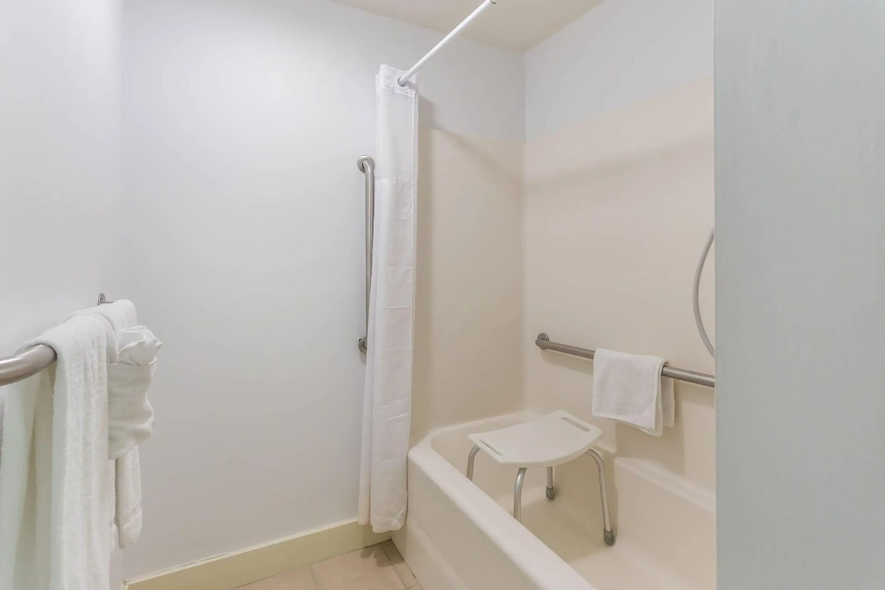 Bedroom in The Palmer House Resort, an Ascend Collection Hotel Bedroom in The Palmer House Resort, an Ascend Collection Hotel